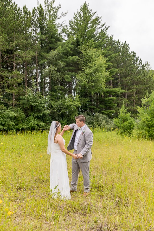 Backyard Wedding Photographer in Indiana - M6103.JPG