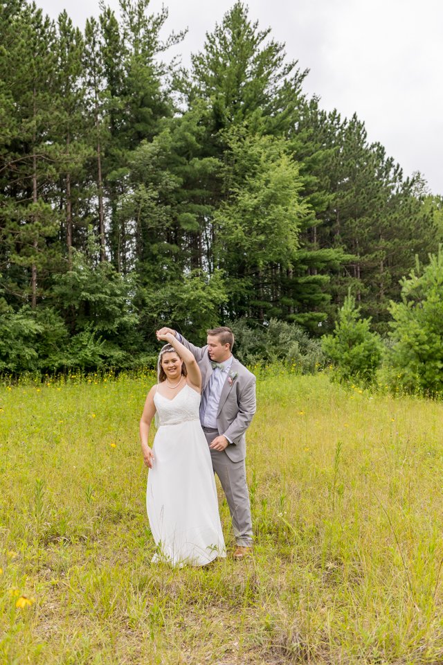 Backyard Wedding Photographer in Indiana - M6105.JPG