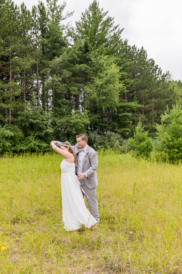Backyard Wedding Photographer in Indiana - M6107.JPG