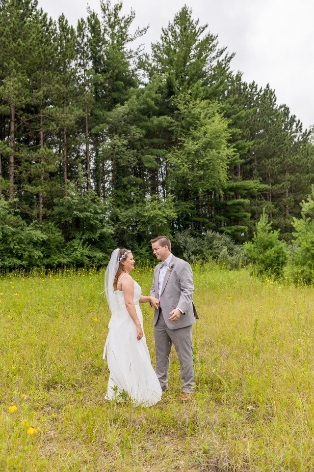Backyard Wedding Photographer in Indiana - M6111.JPG