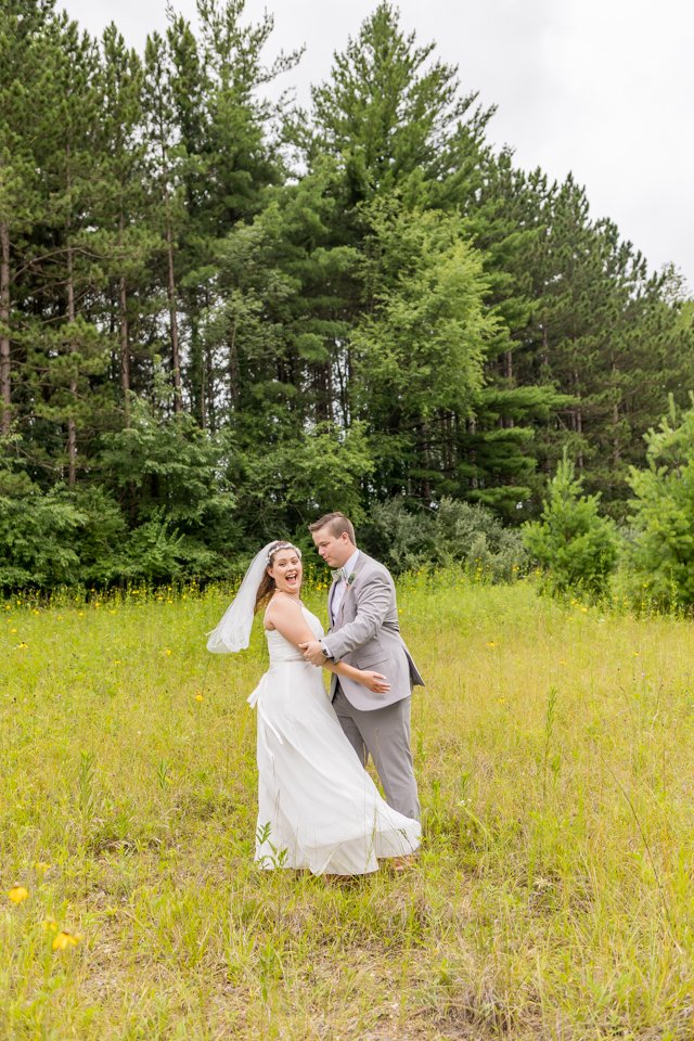 Backyard Wedding Photographer in Indiana - M6113.JPG