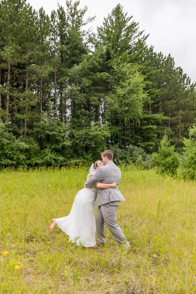 Backyard Wedding Photographer in Indiana - M6121.JPG