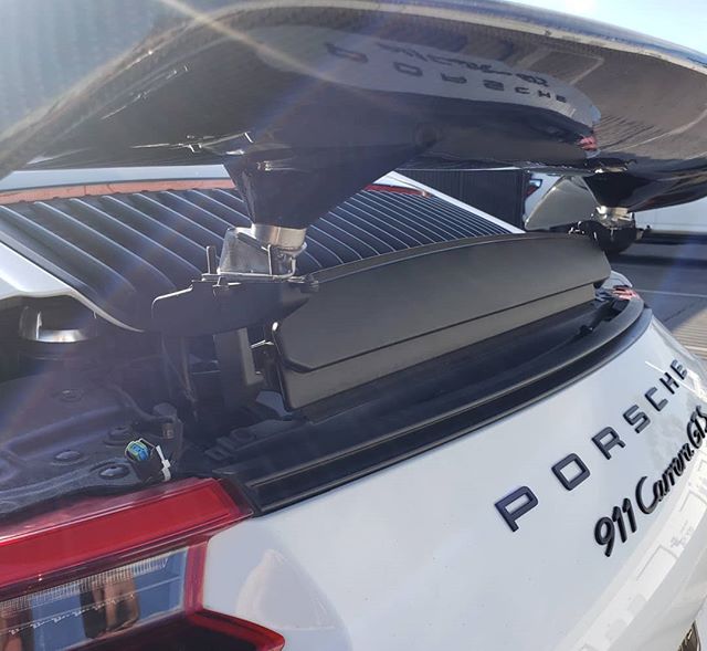 Mocking up a Carbonfiber GT wing for this Porsche 911.