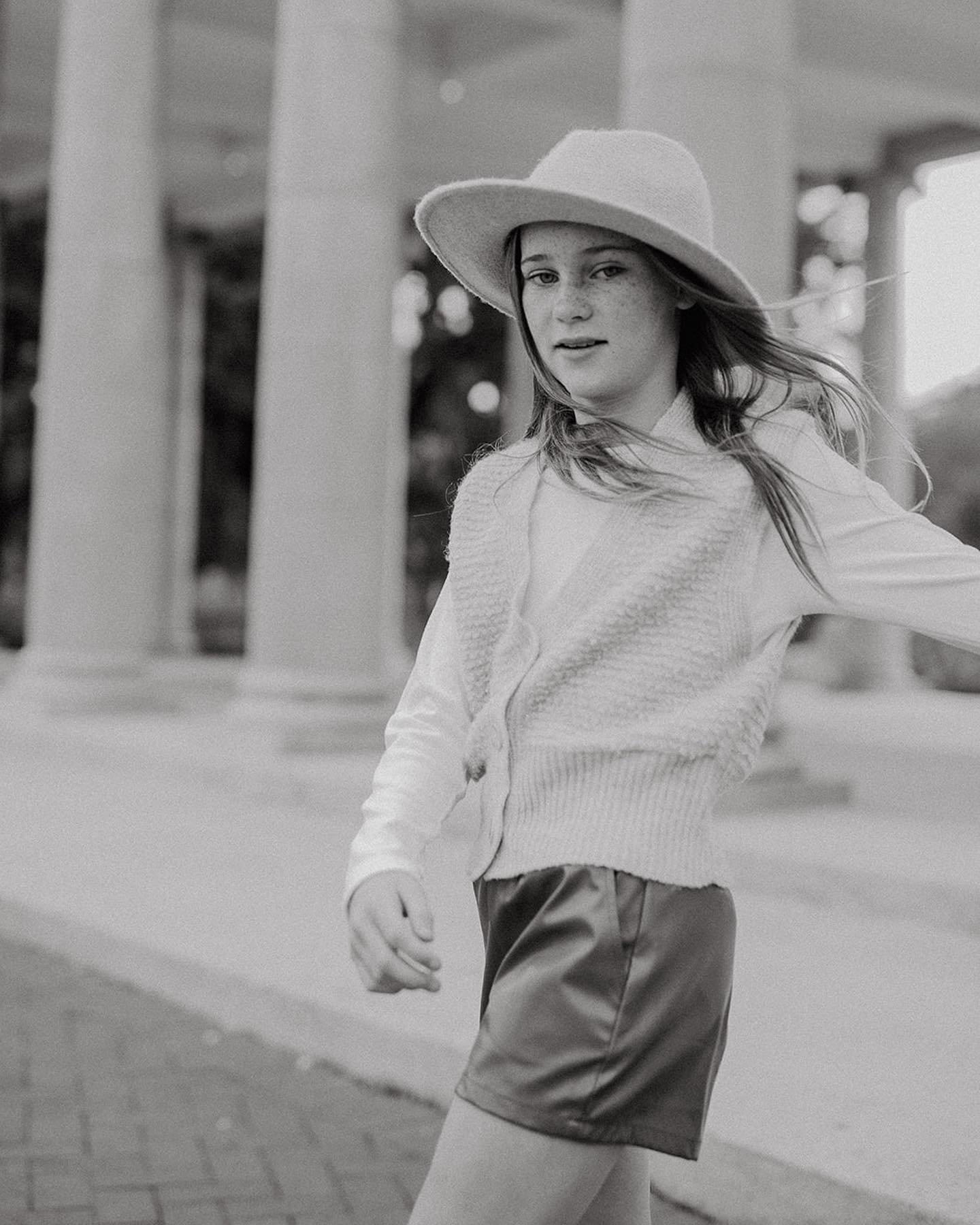 Sweet Caroline 🤩🤠 by @lettyweeksphotography 🫶🏻

Contact info@jeamodels.com to work with our kids division. #jeakids #jeamodelmanagement 

www.jeamodels.com