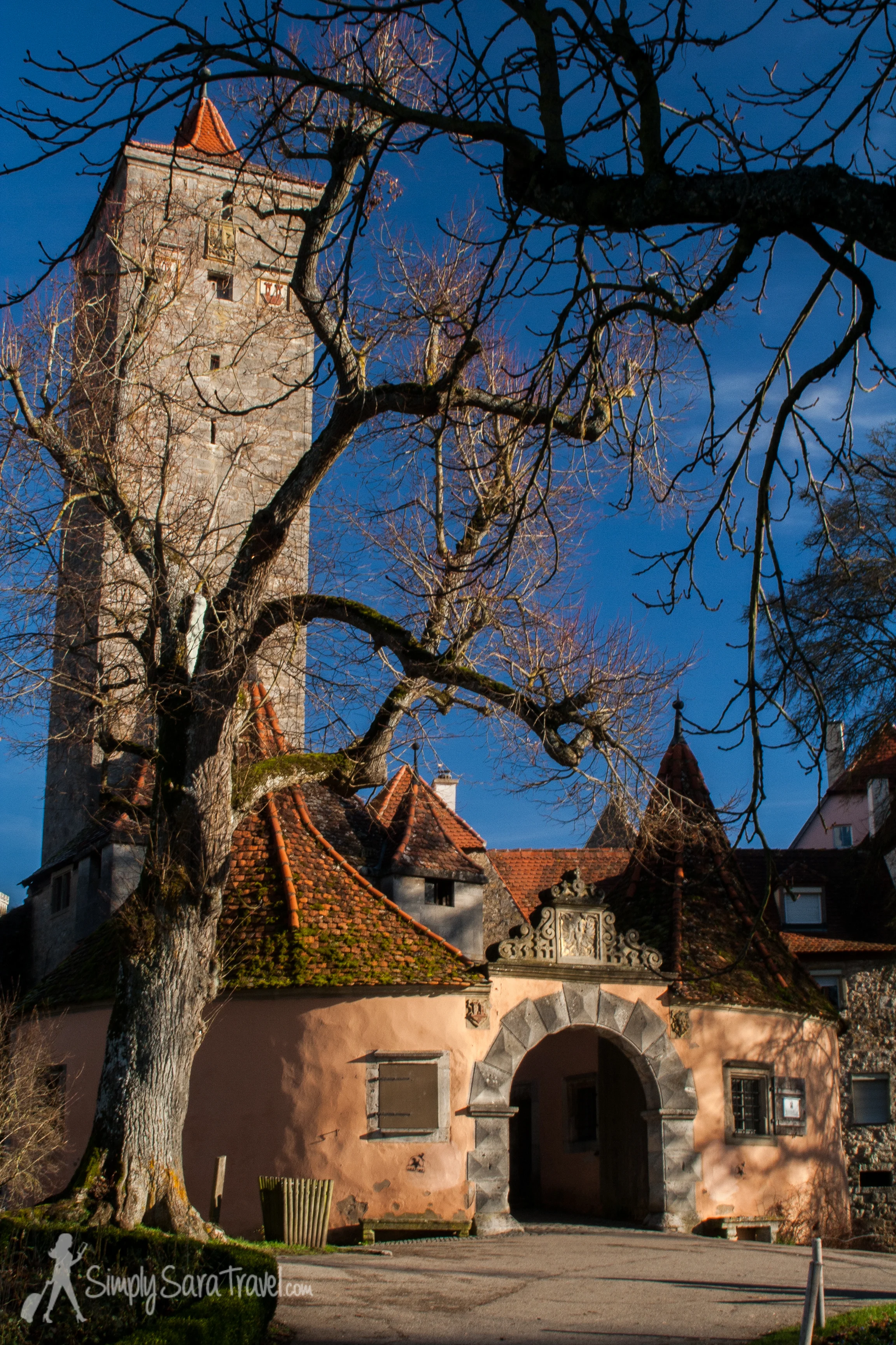 This is the oldest tower in the town, dating from the 1300’s. (It's my favorite picture of the city, featured in my end-of-the-year post .) The wooden door in its tower is from 1515!