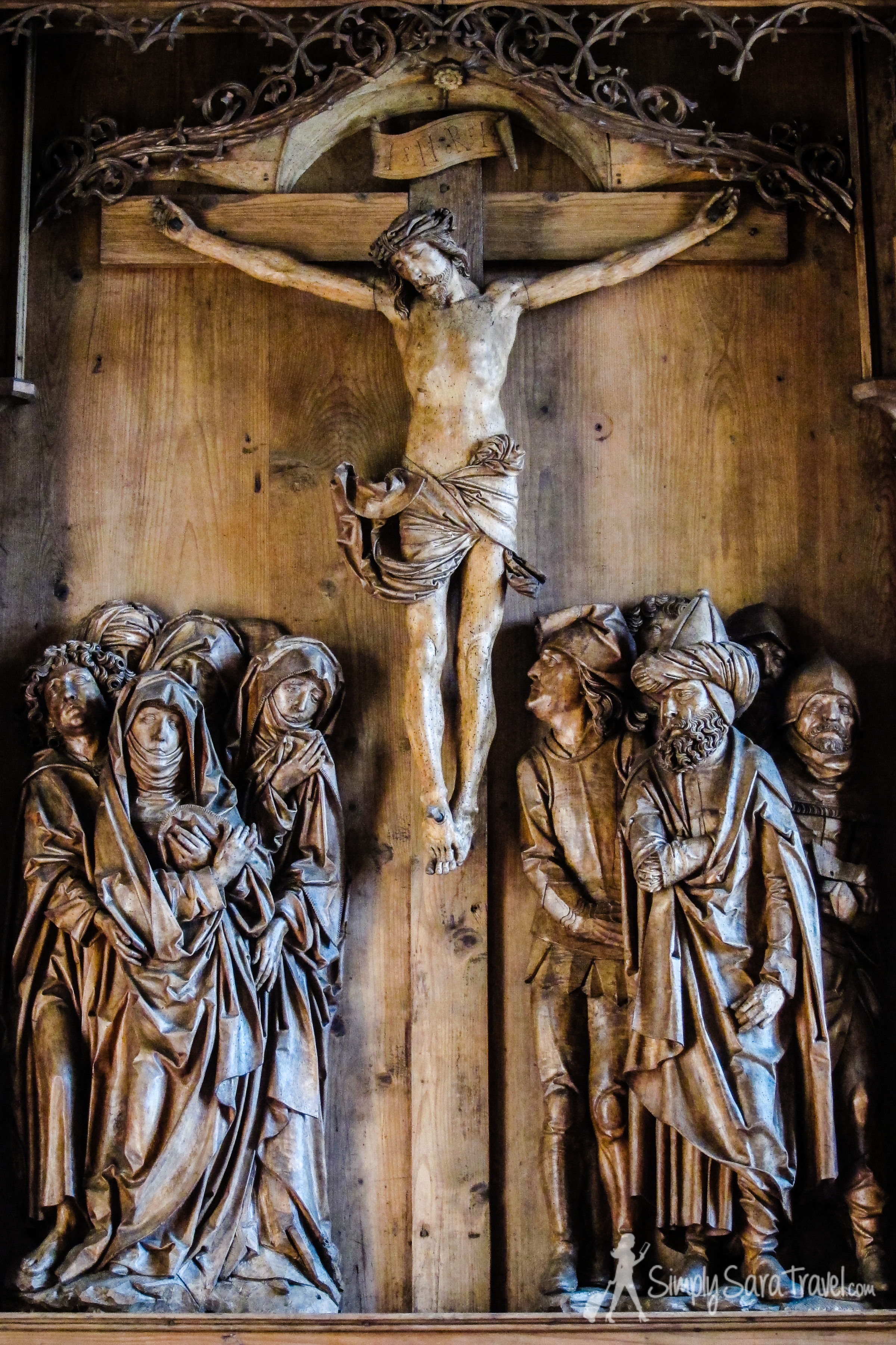 I still can't get over the expressive emotions carved into this piece of wood.