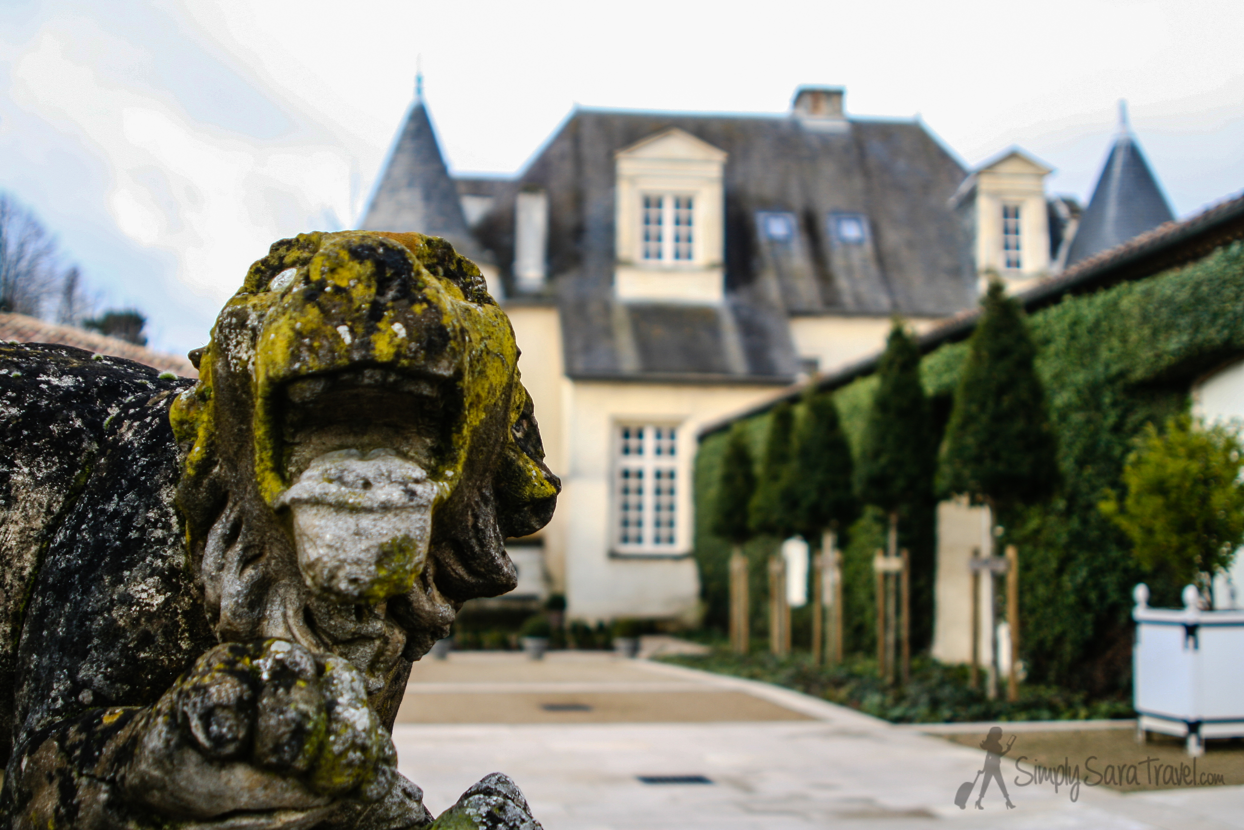 The château really was beautiful. Apparently current owner Prince Robert of Luxembourg stays here from time to time (he's the great-grandson to American Clarence Dillon who bought the estate in 1935).