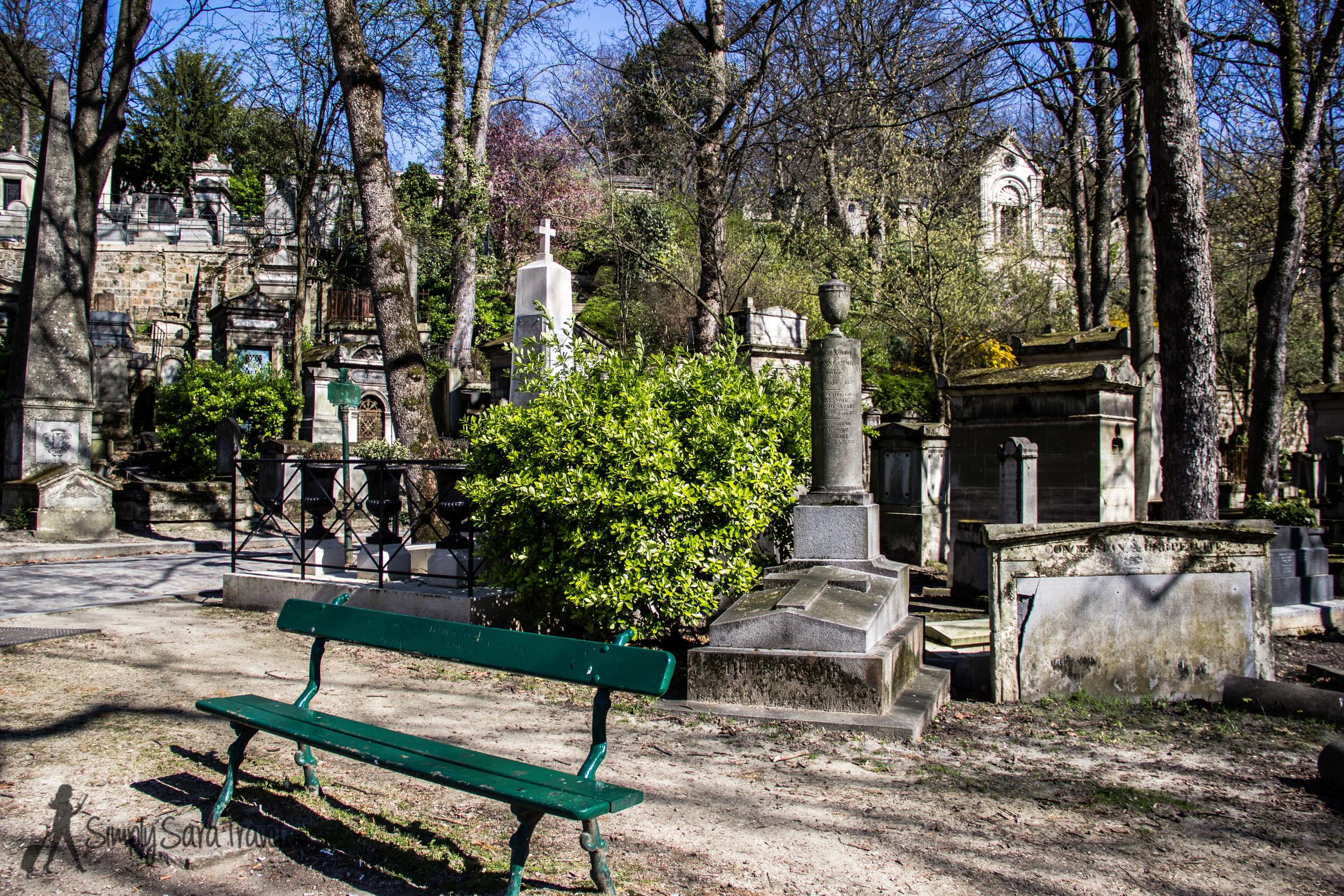 On a nice day, I spot plenty of people eating lunch on a bench, reading a book, or chatting with a friend. 