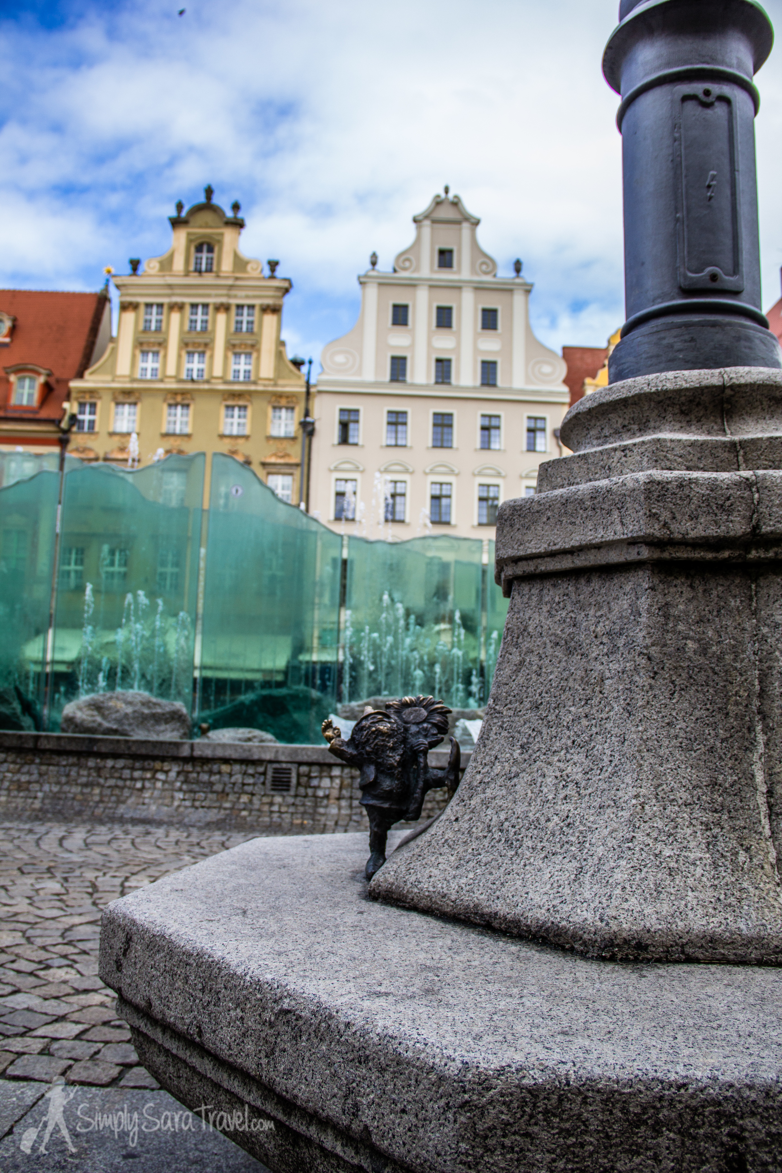 The first gnome I found in Wroclaw - his name apparently is " Well-Wisher ."