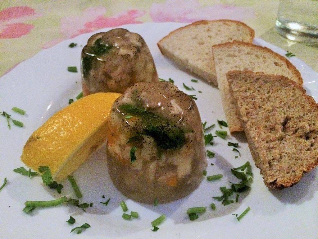 Jellied pork (galaretka)