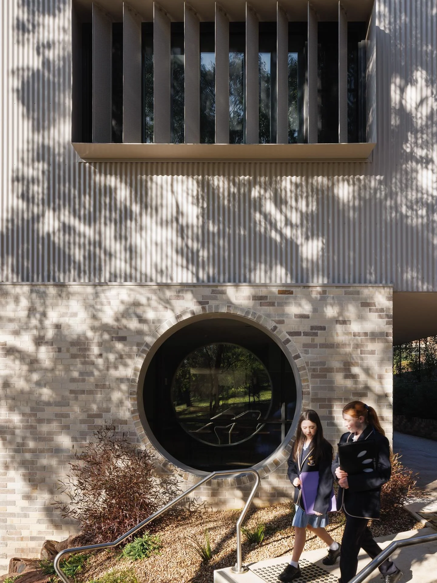 Through our collaboration with Catholic Ladies’ College (CLC) Eltham, we are proud to share the completion of the Aikenhead Centre, a contemporary learning environment that honours the legacy of Mary Aikenhead and her spirit of ingenuity.
This