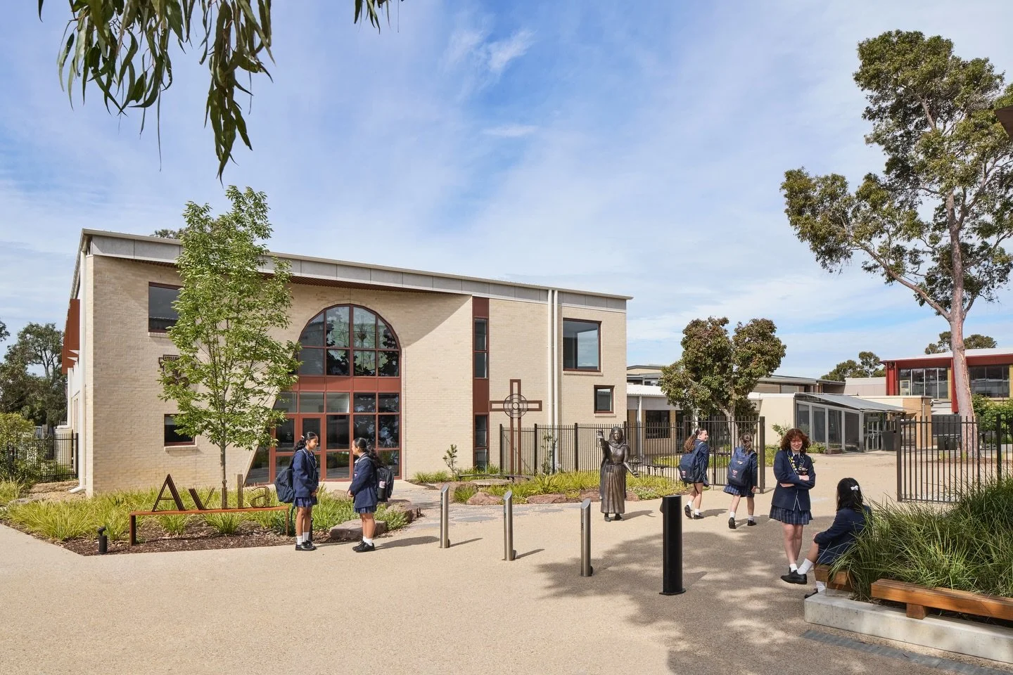 The new Welcome Building marks a proud new entry to Avila College; enhancing street presence, reflecting their Catholic identity, and delivering contemporary spaces for staff and visitors, alongside an innovative, all-electric Food Technology facilit