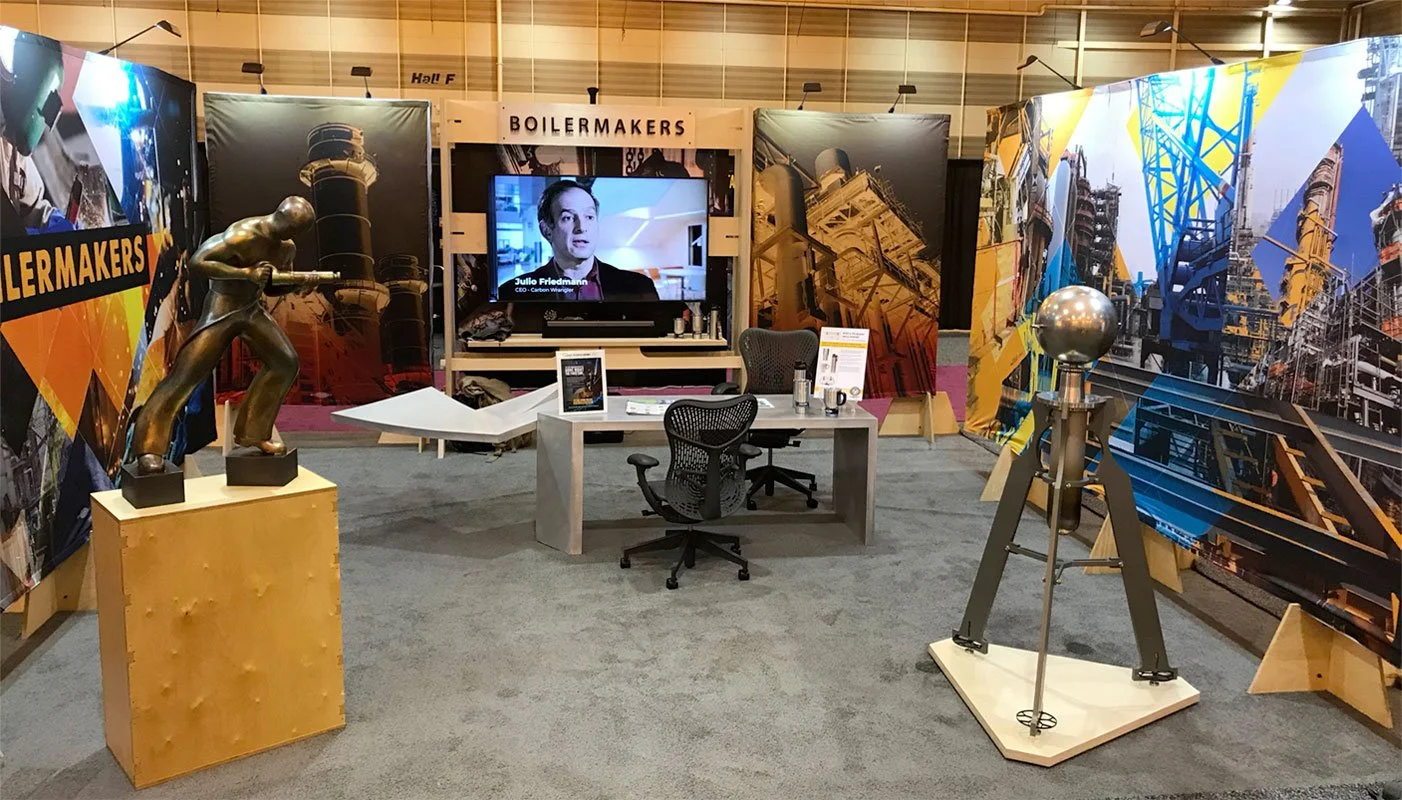 CUSTOM EXPO BOOTH