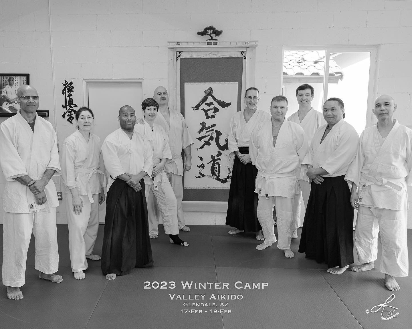 Group photo from our Winter Camp in @valleyaikidoaz - all classes were led by Asim Hanif Sensei, 5th Dan 

#aikido #budo #martialarts #training #exercise  #improveveryday #potomacaikikai #capitalaikidofederation
#arizona