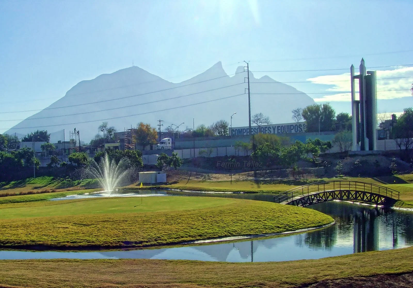 La tentación del río Santa Catarina — Contextual MX