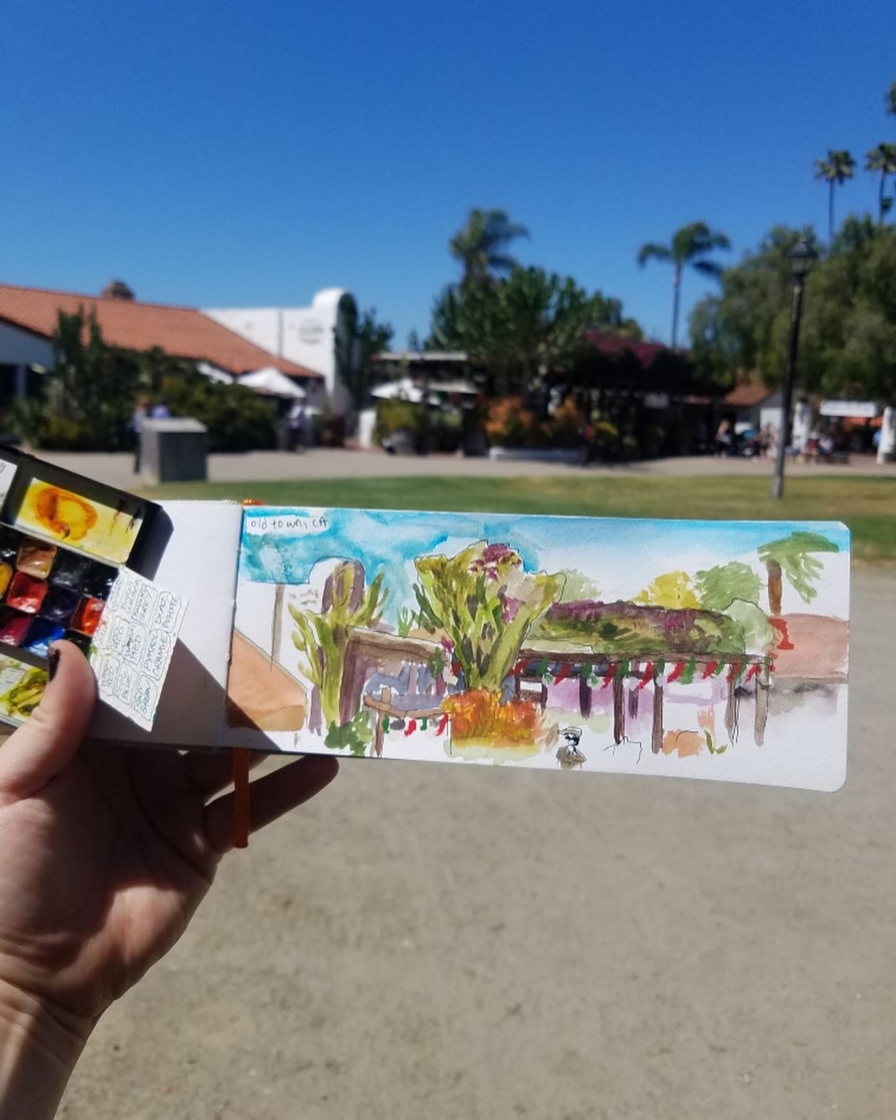 Vincent is out and about with our On the Spot kit! This sketching kit features the Explore Palette from @arttoolkit! Those watercolors look so vibrant in that sunshine ☀️ Can you guess where Vincent is visiting??

#travelwatercolor #urbansketchers #u
