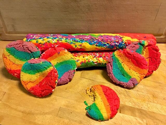 In honor of Pride Month, show your pride, be an ally, and enjoy a sweet treat! Grab a rainbow cookie (like I have) or snag a whole roll of rainbow cookie dough for $15!
#eatwhattheyfeedyou 
#undergroundbakery