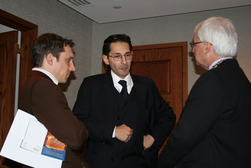 Philipp Marxgut, Attaché for Science & Technology, Director of the OST (left), Dr. Wolfgang Renezeder, Director of the Austrian Press and Information Service (center) and Dr. Günter Bischof.