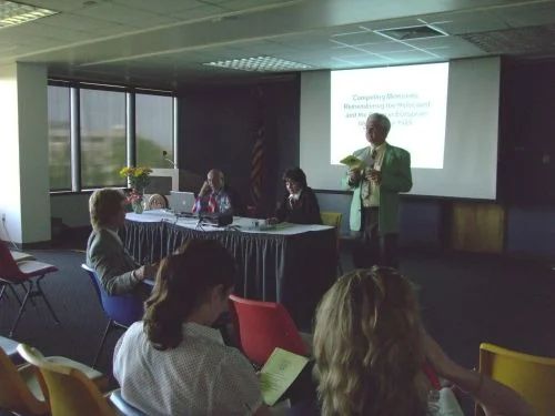 Center Austria's Director, Dr. Günter Bischof, introduces the speakers.