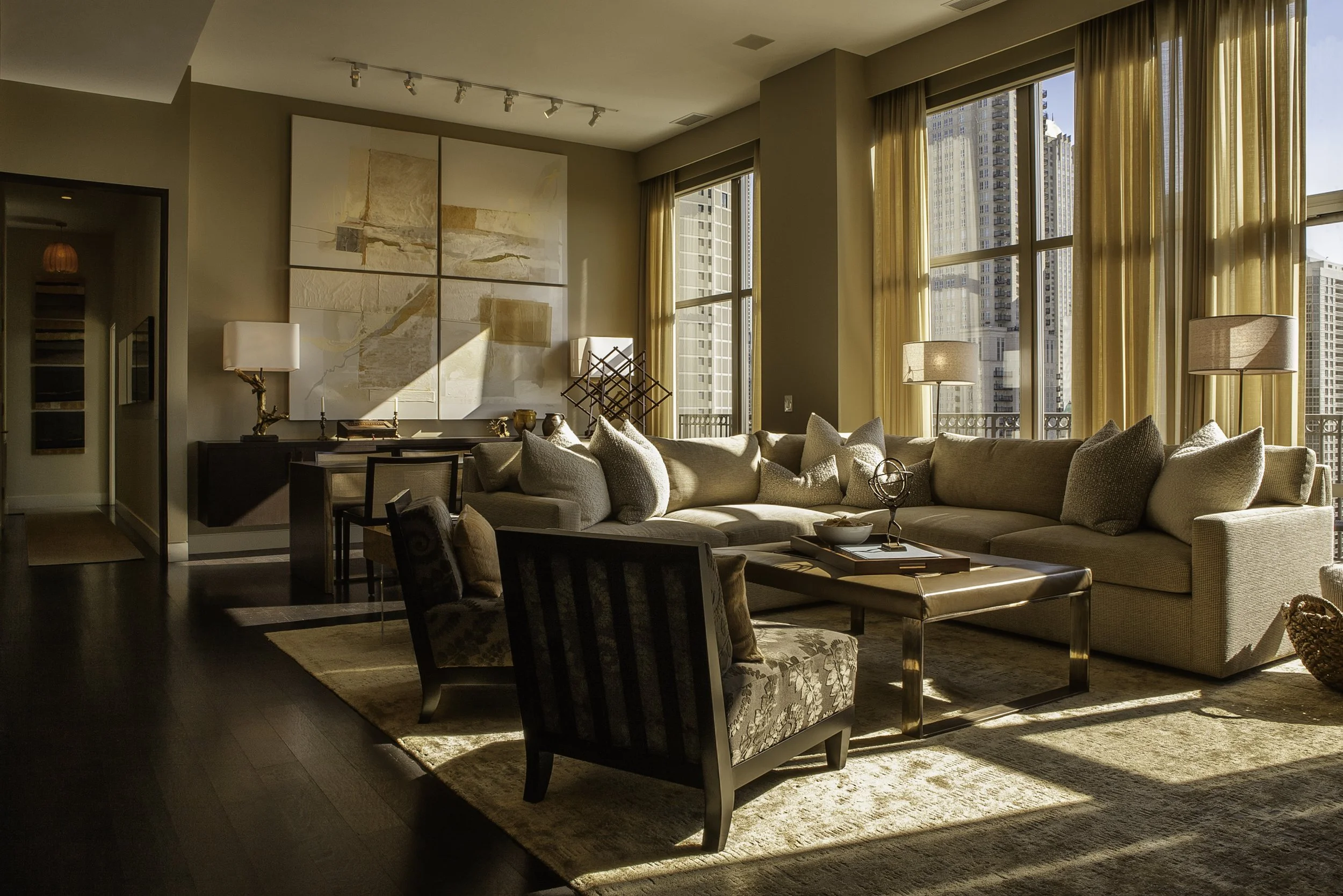 Family Room with sun_0600.jpg