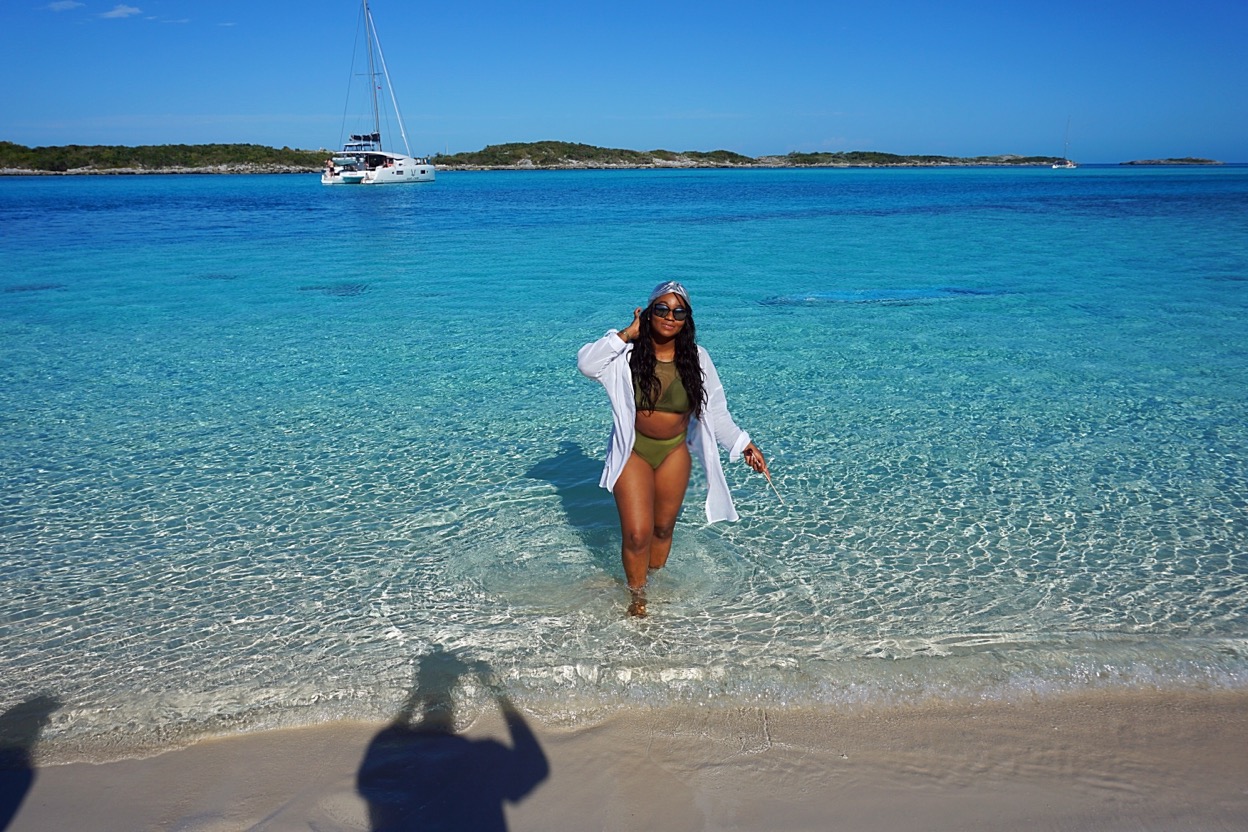 When a Babe Does the Bahamas