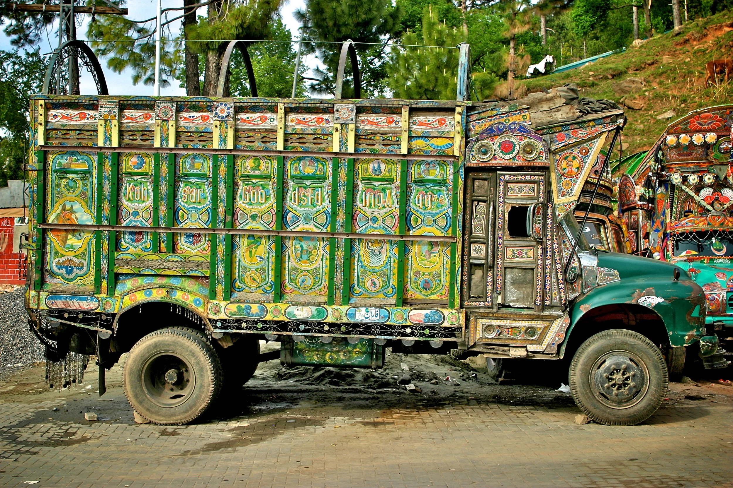 Jingle Truck Nathia Gali Pakistan
