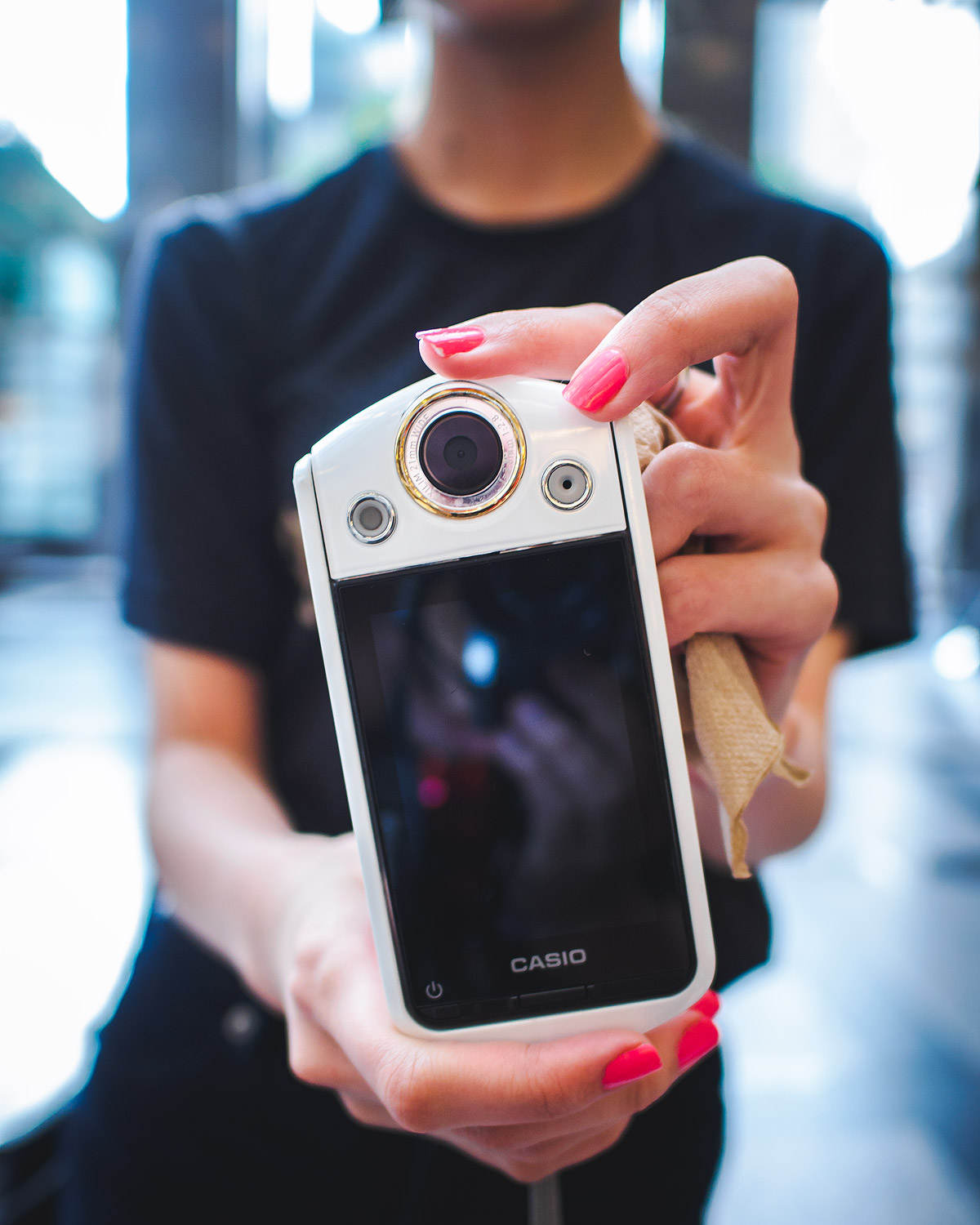 Casio TR-15 selfie camera