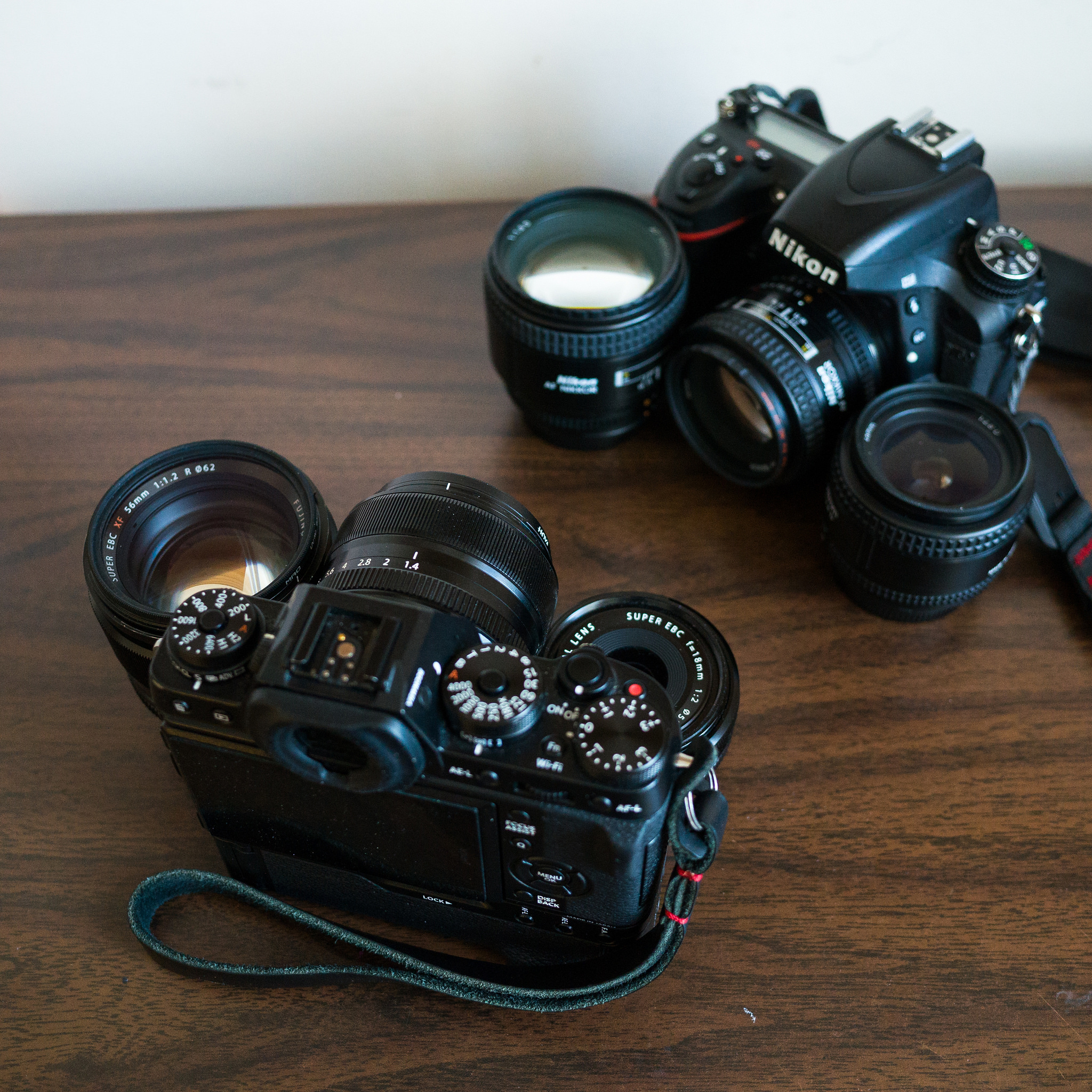 Mirrorless size and weight advantage? not so much no