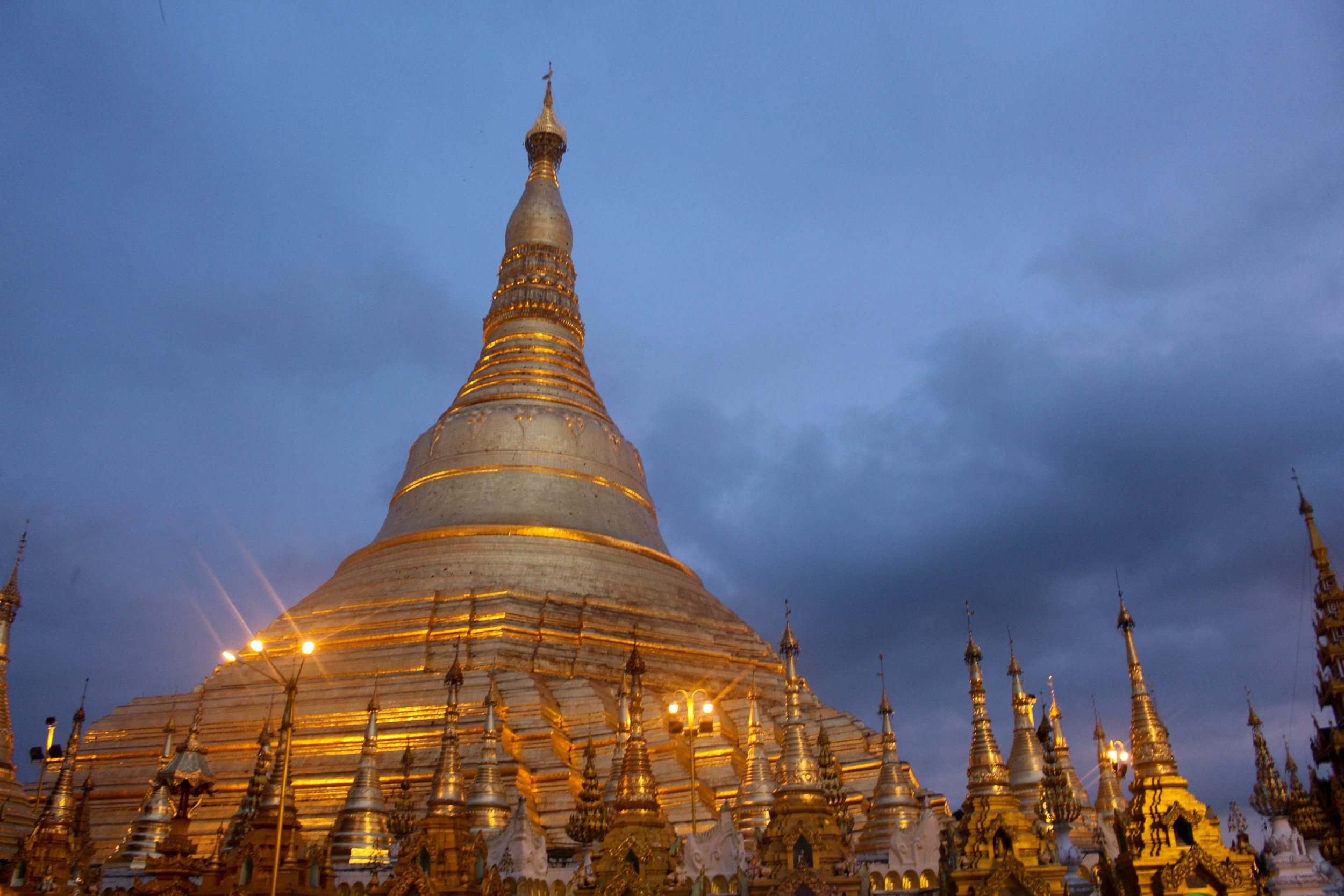 Schwedagon-4.jpg