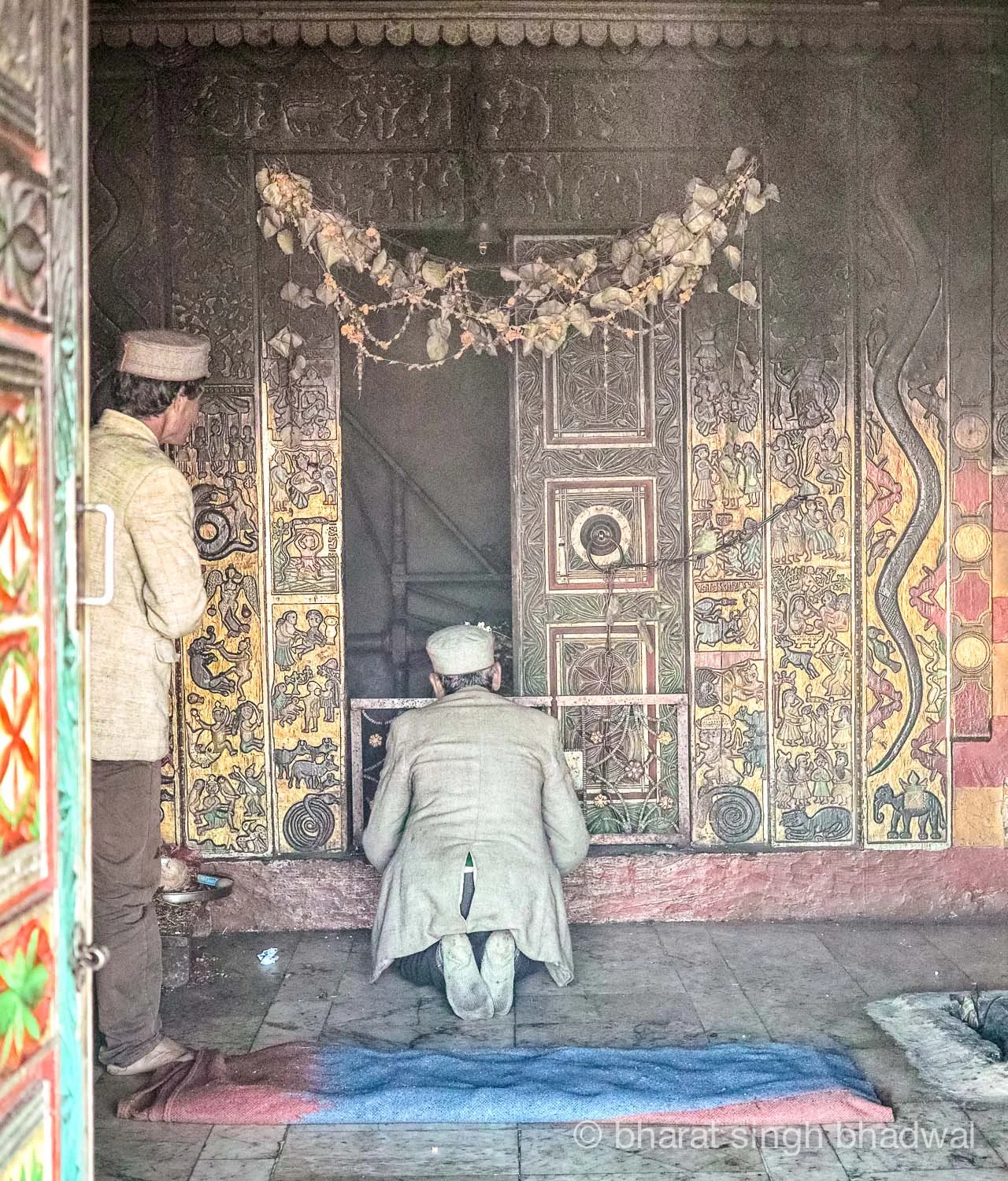 Bijli Mahadev, inner sanctum.