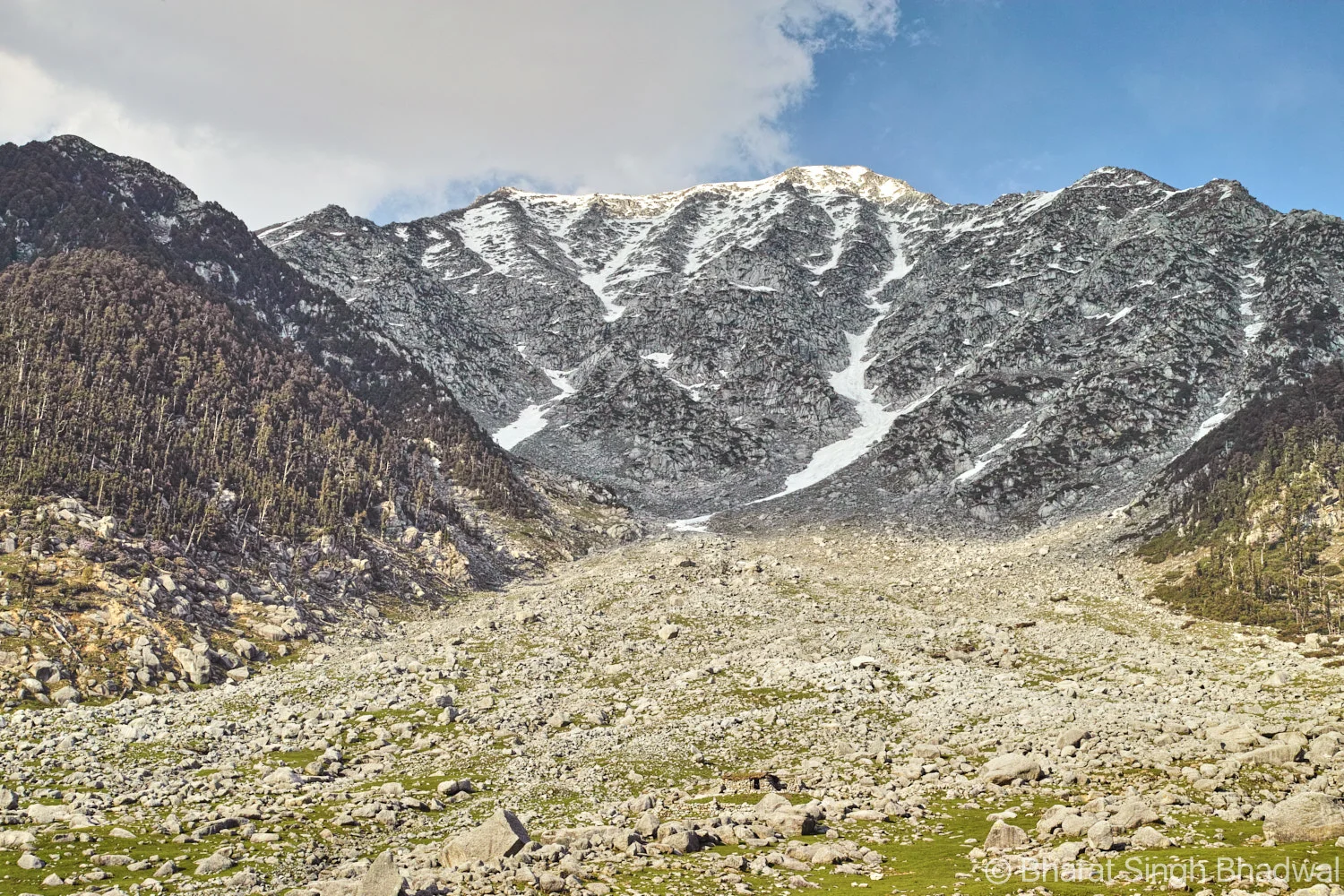 A usual pass through Dhauladhar mountains