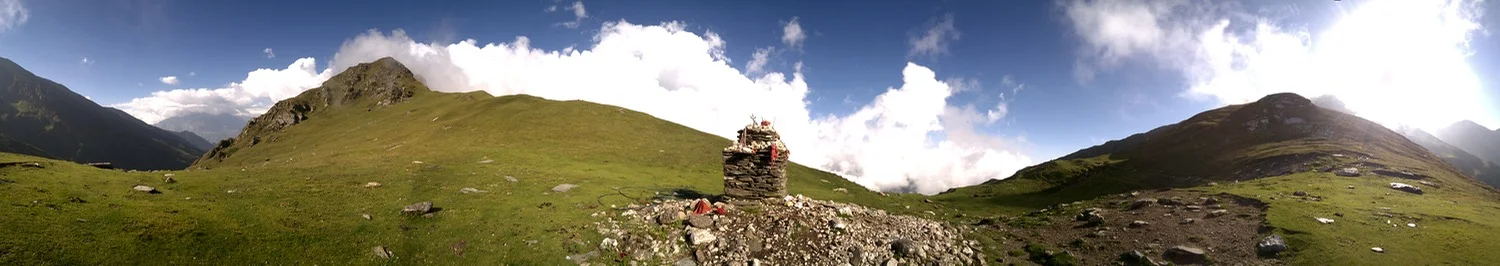 Panoramic view from Jalsu Pass.