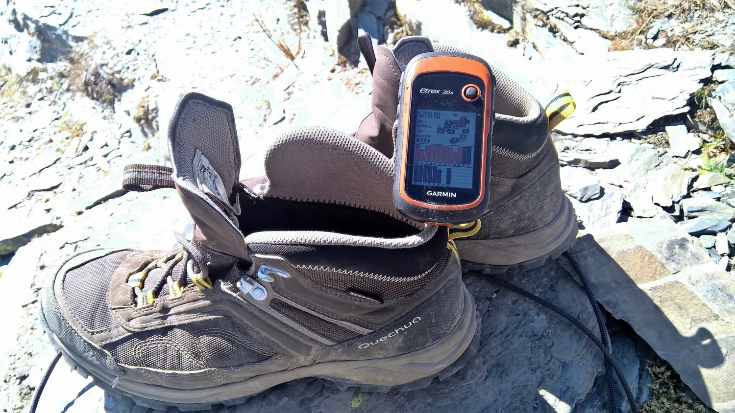 Garmin Etrex 20x at Kalah Pass (4620m) September 2016.