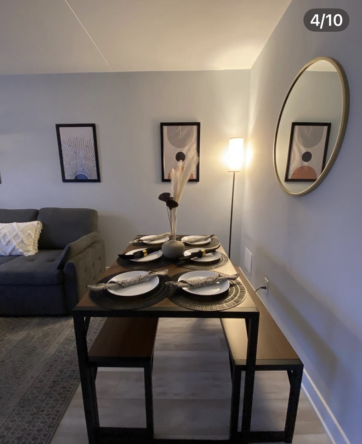 Small space dining 