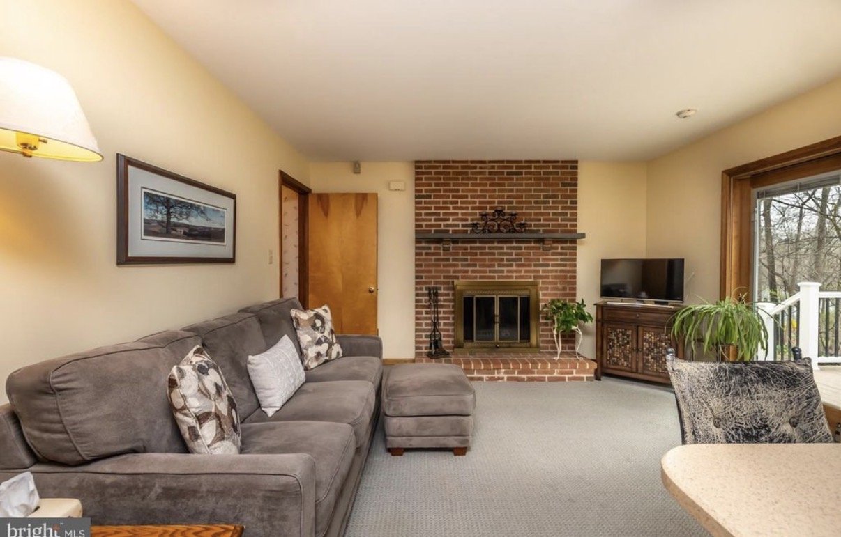 Pottstown, PA Realtor: Linda Kennedy 610-909-8732 Photographer: Shawn Sims TrueVine Photography