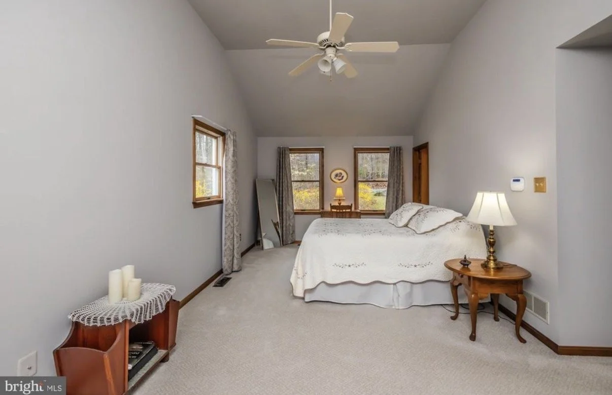 Pottstown, PA Realtor: Linda Kennedy 610-909-8732 Photographer: Shawn Sims TrueVine Photography