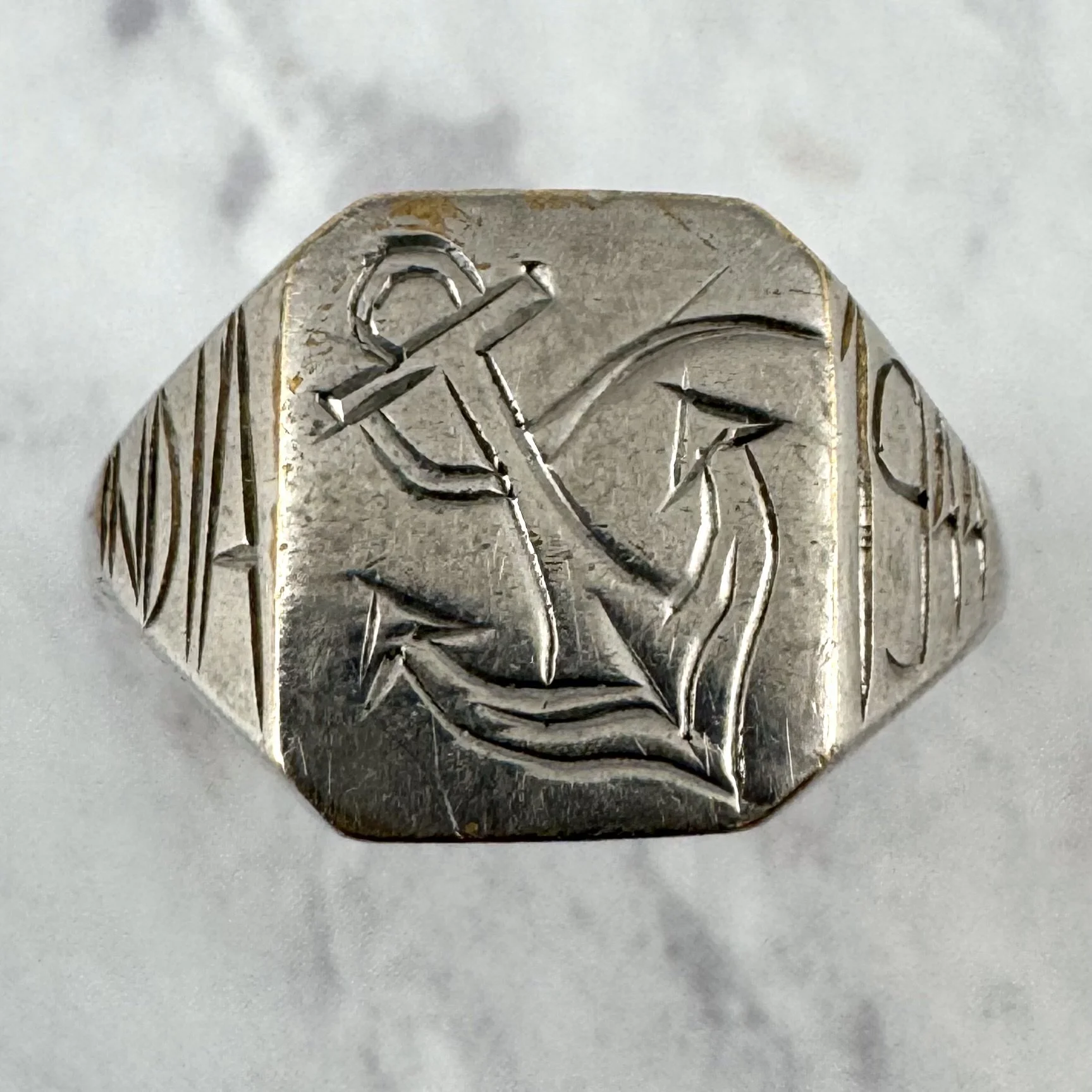 Vintage 1944 Anchor India WW2 Souvenir ring