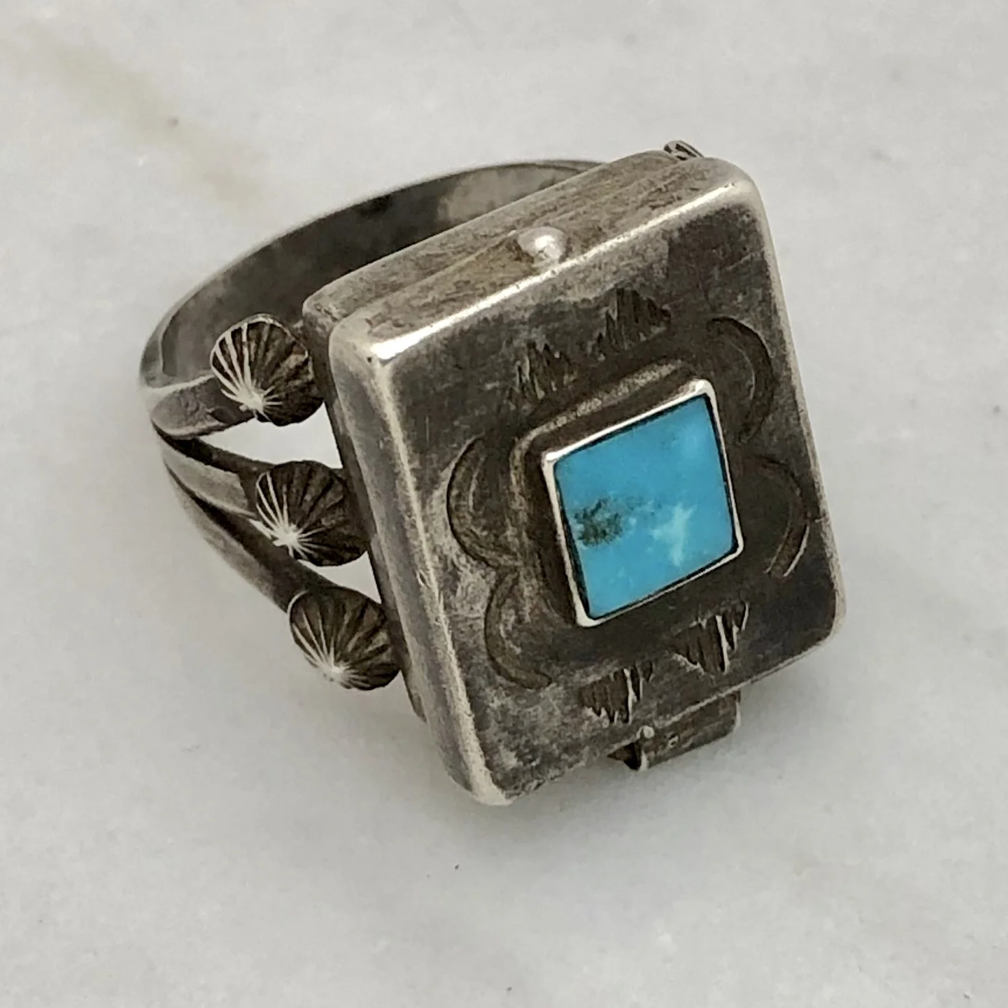 Vintage Fred Harvey Era Silver & Turquoise Secret Compartment Ring 