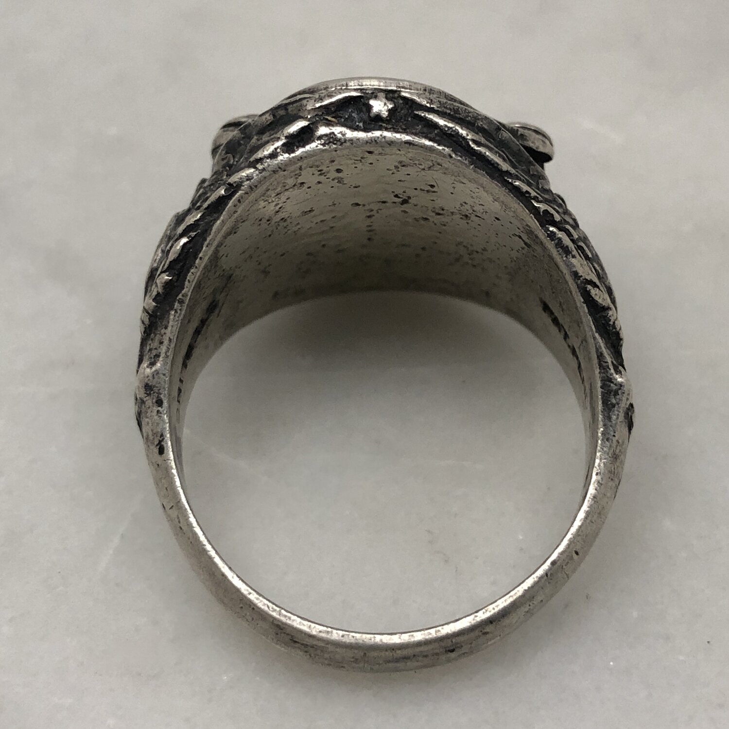 This ring with a secret compartment : r/ThriftStoreHauls