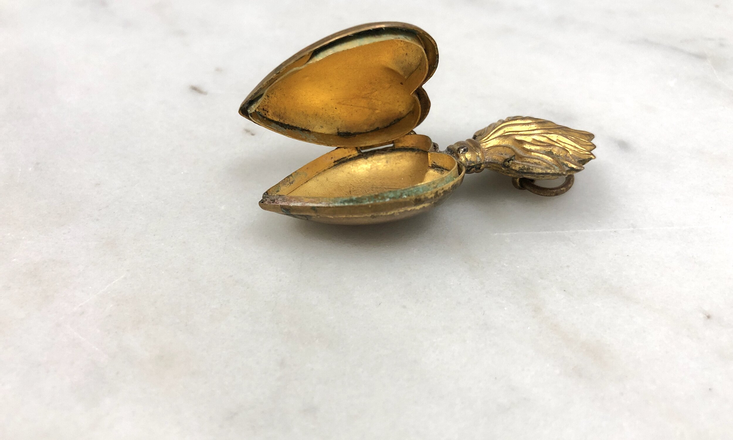 Antique French Gilt Brass Flaming Sacred Heart Reliquary Ex-Voto Locket ...