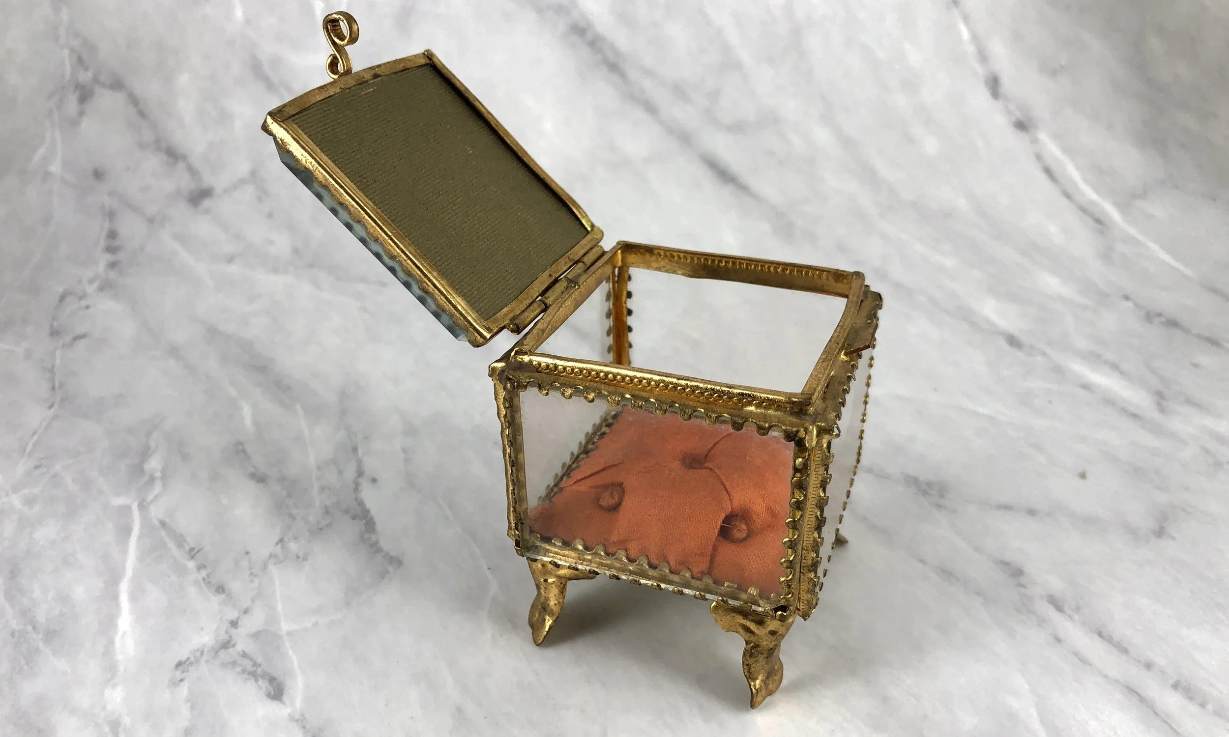 Antique French Lourdes Souvenir Glass Jewelry Box JE SUIS L’IMMACULEE’ CONCEPTION