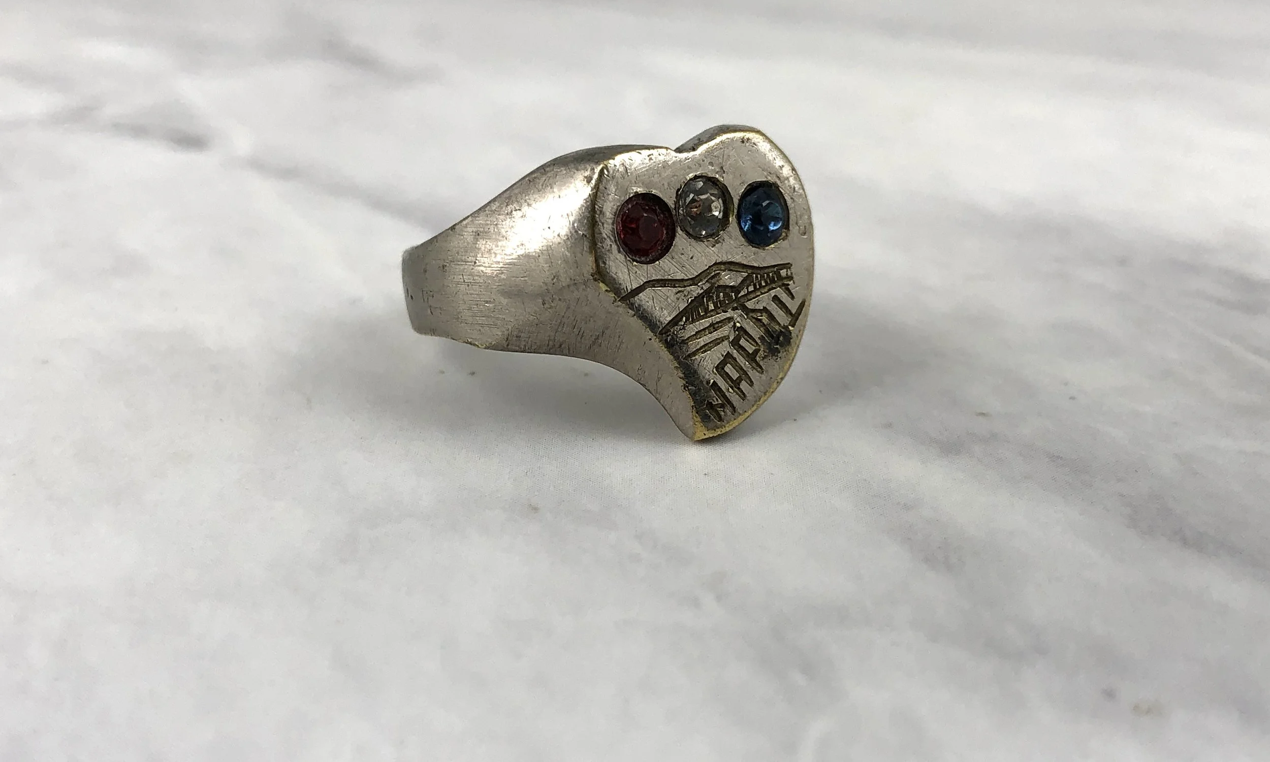 Vintage WW2 Napoli Naples Bay Souvenir Jeweled Heart Ring