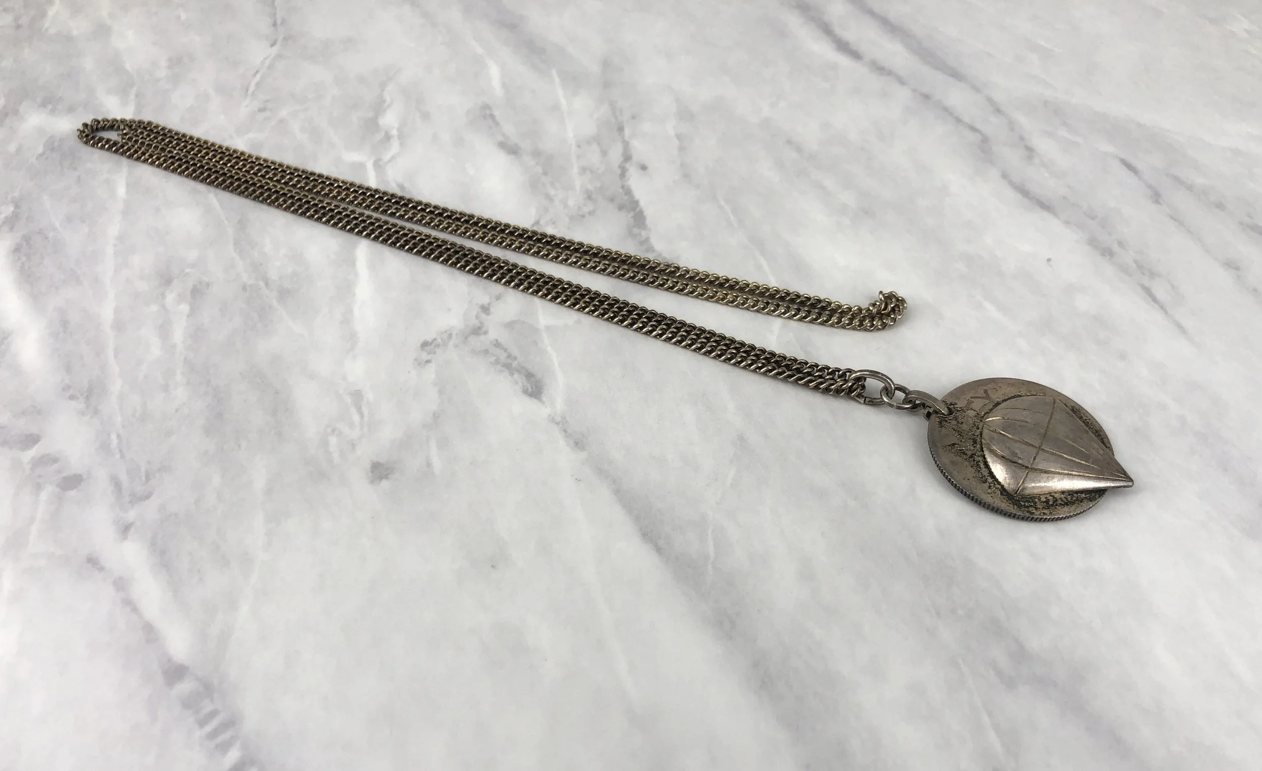 WW2 Parachute Trench Art Australia Florin Coin Silver Necklace