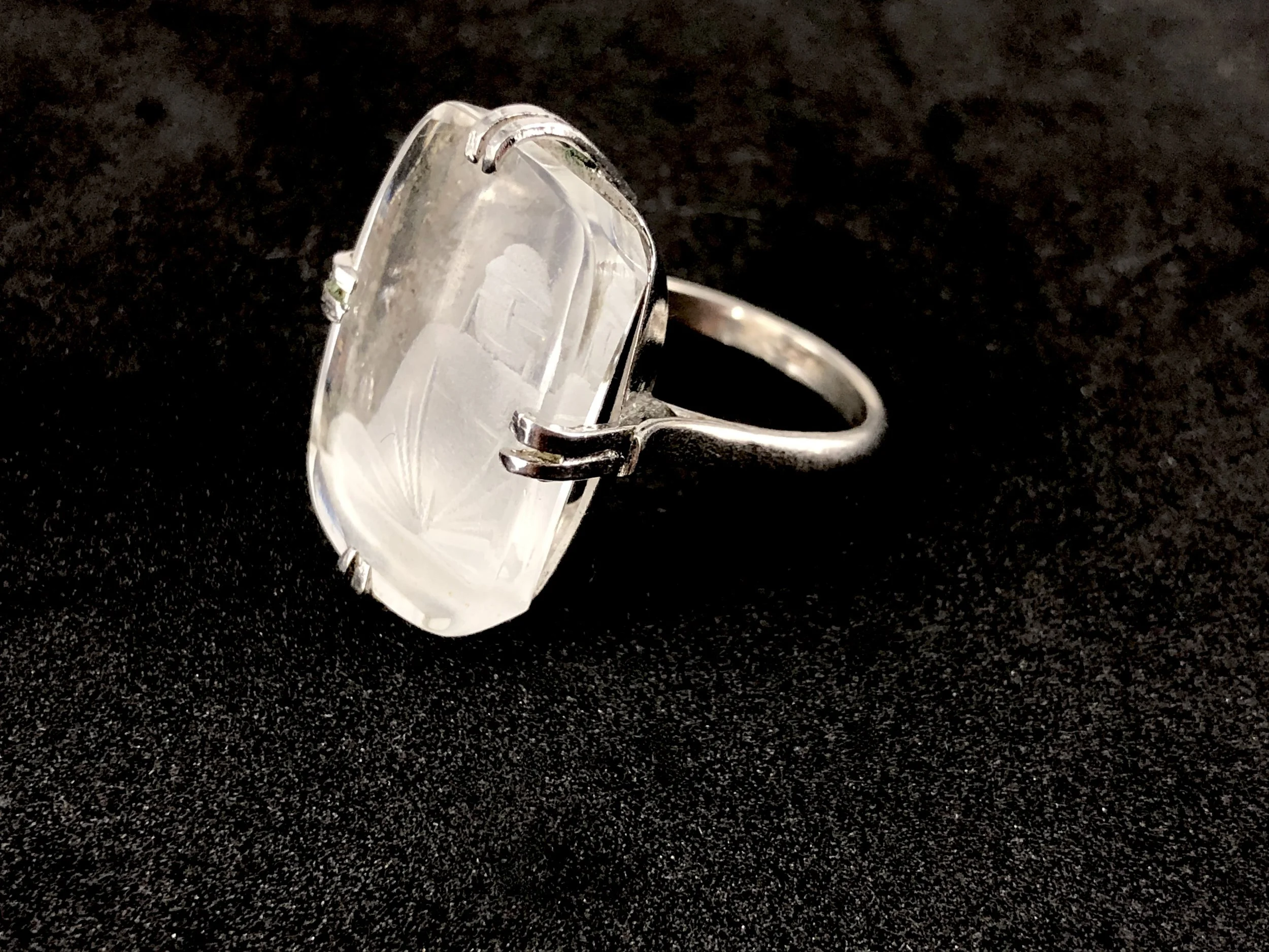 Vintage Japanese Reverse Carved Crystal Buddha Silver Ring