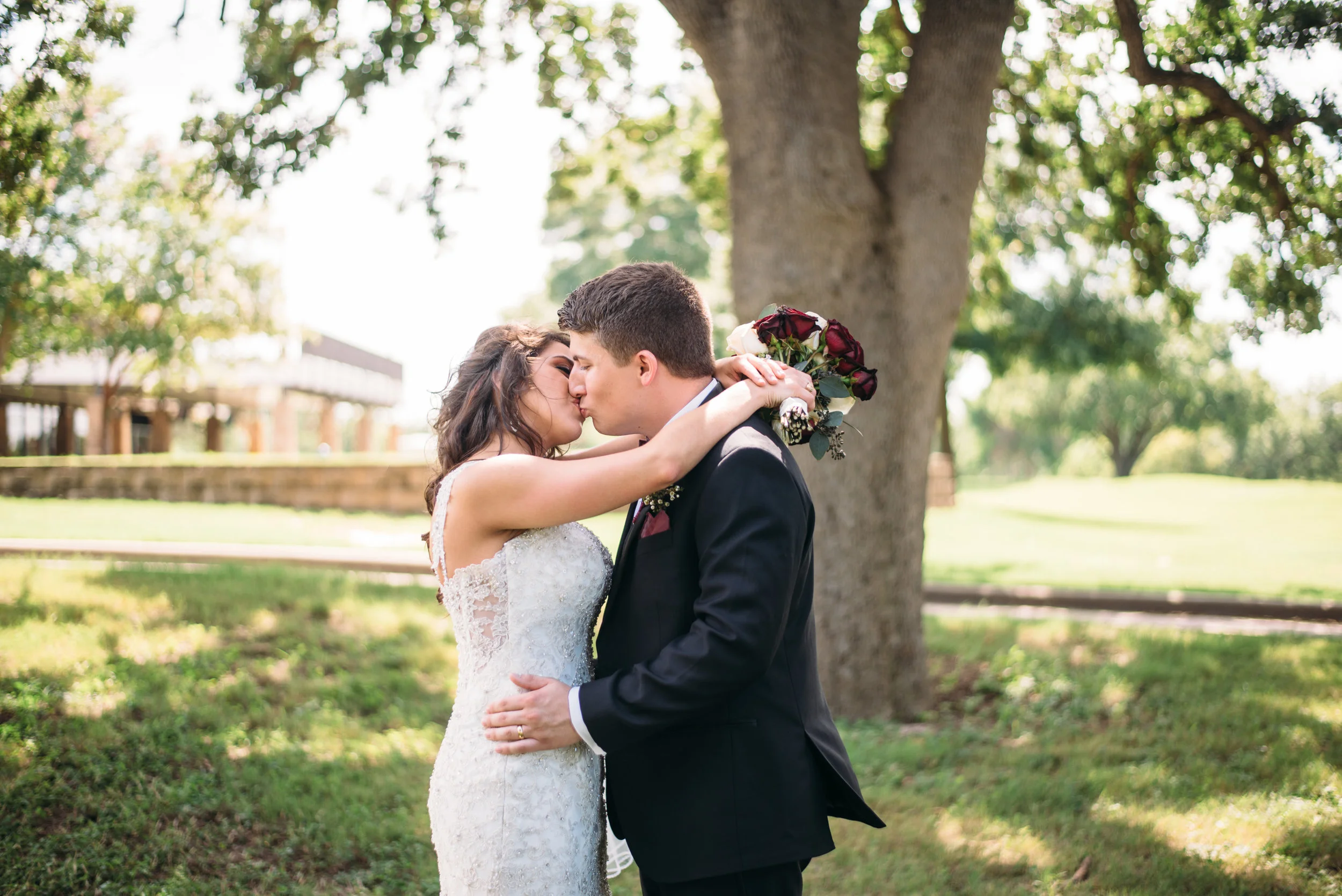 PhillipsEventCenter-AggieWedding-CollegeStationPhotographer_28.jpg