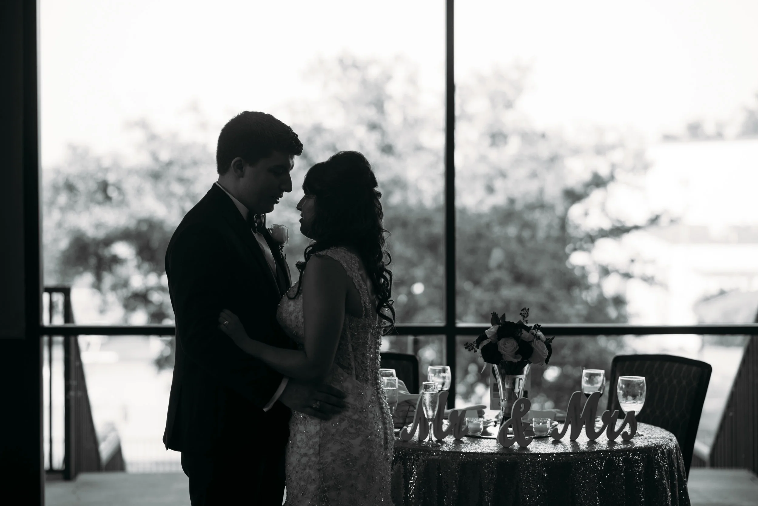 PhillipsEventCenter-AggieWedding-CollegeStationPhotographer_40.jpg