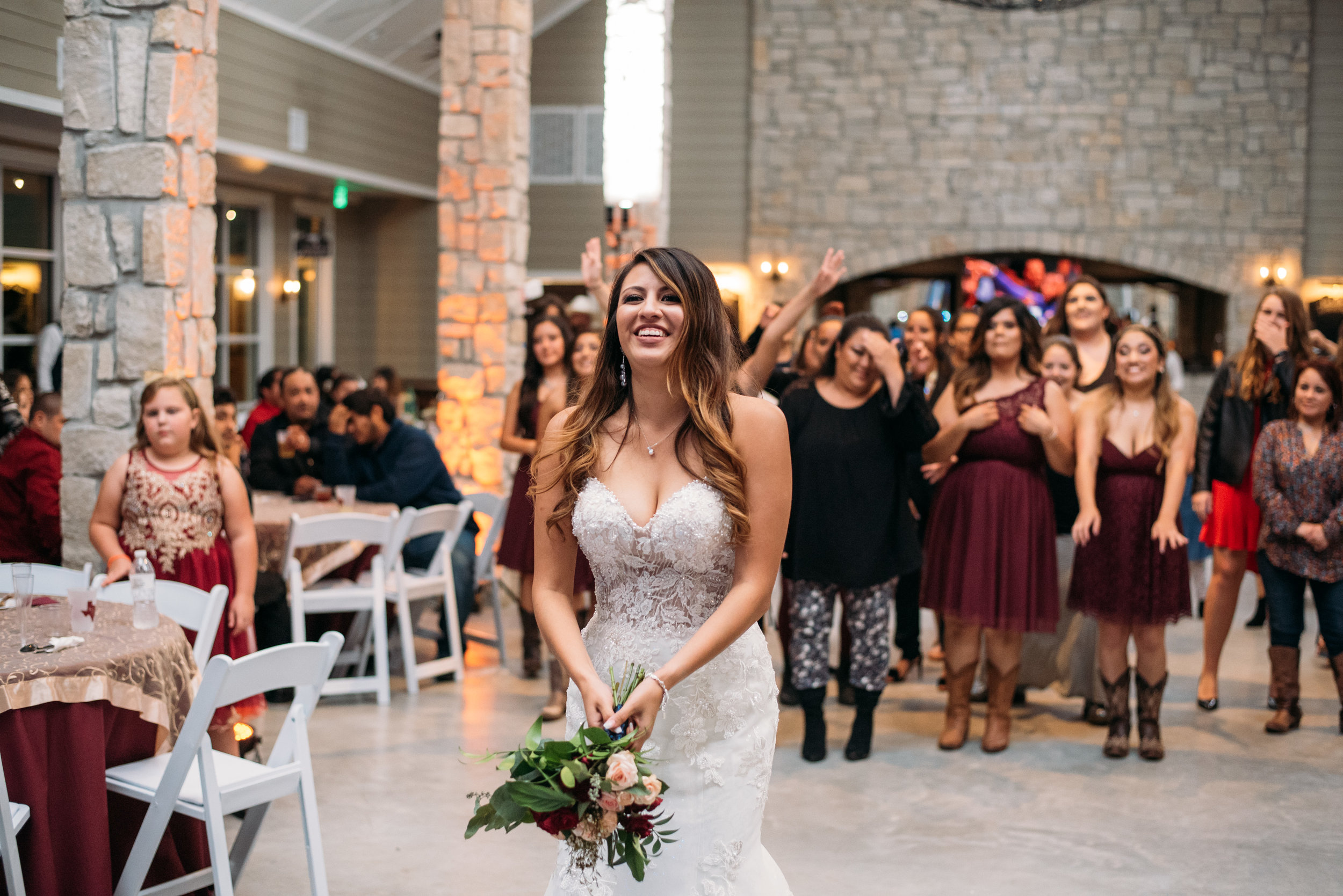 WeddingPhotographer_CollegeStation_InnAtQuarryRidge_39.jpg