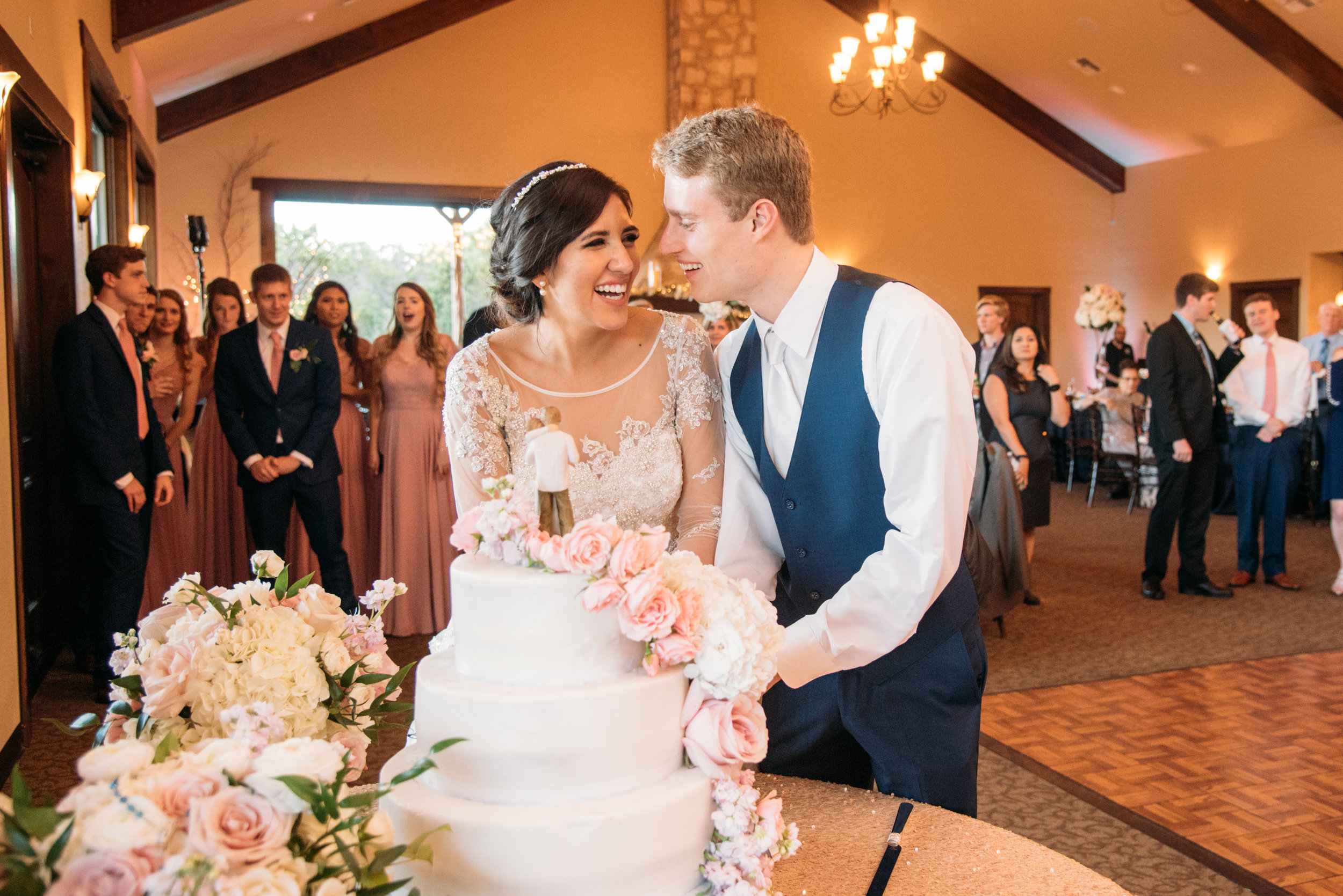 AggieWedding_CollegeStation_WeddingPhotographer_32.jpg