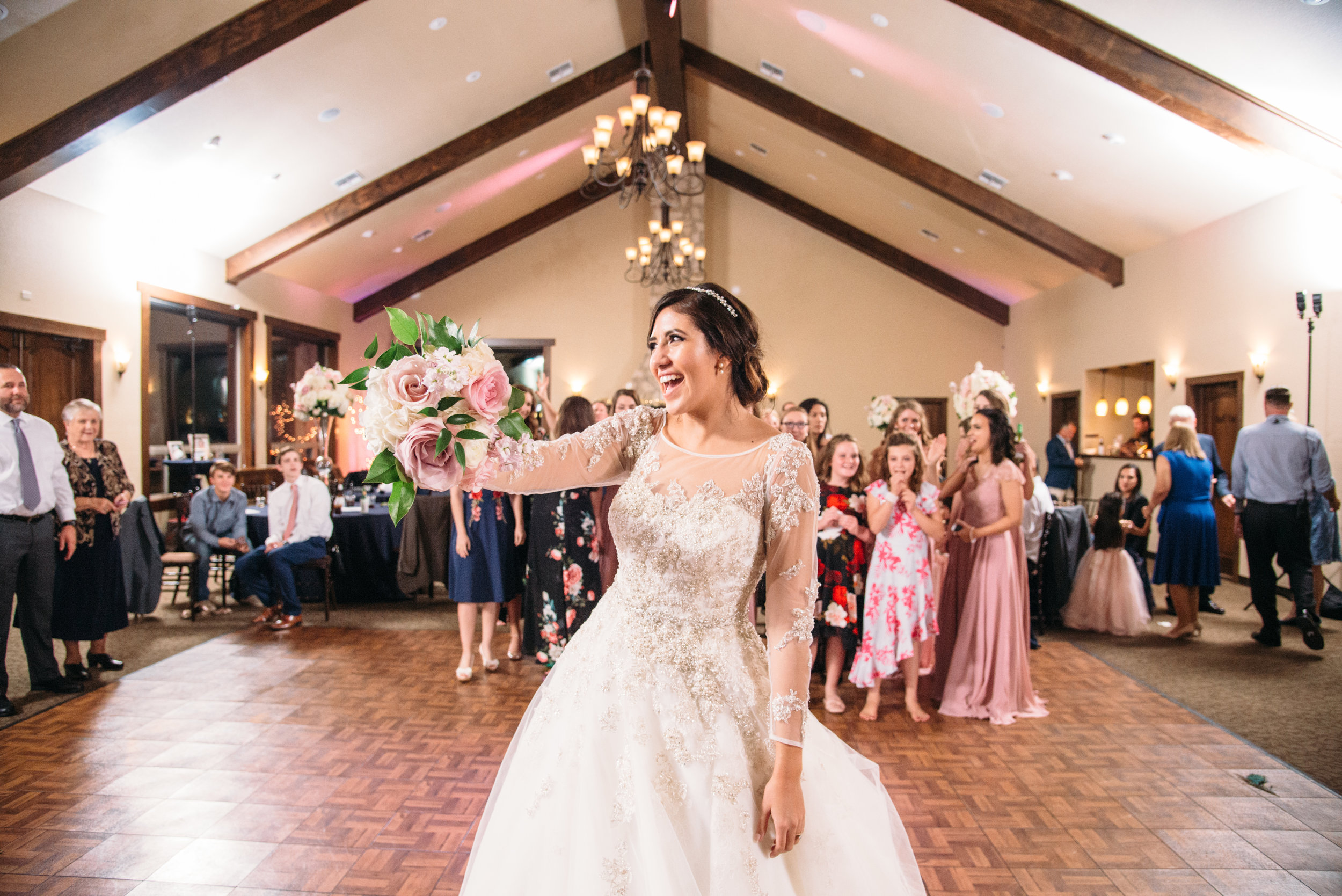AggieWedding_CollegeStation_WeddingPhotographer_38.jpg