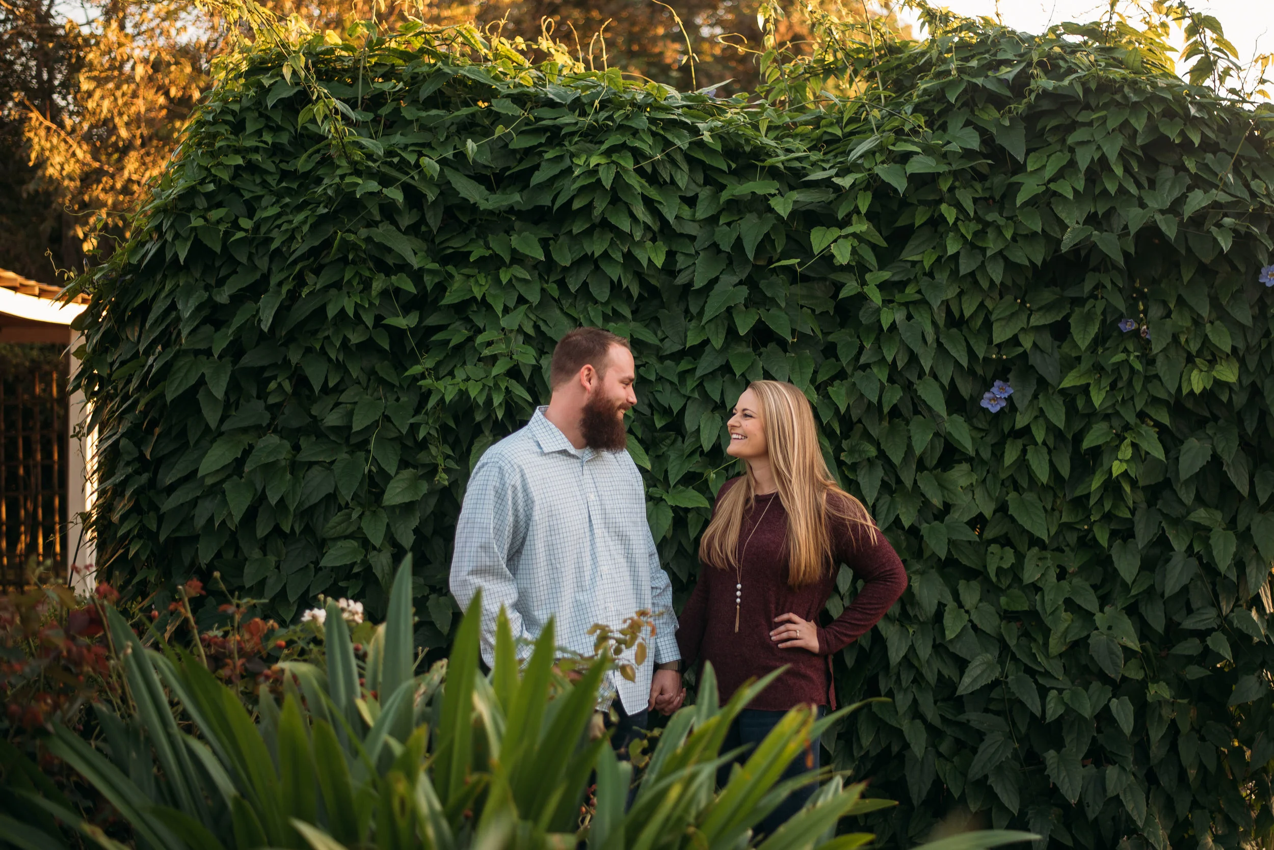 CollegeStation_WeddingPhotographer_AntiqueRoseEmporium_008.jpg